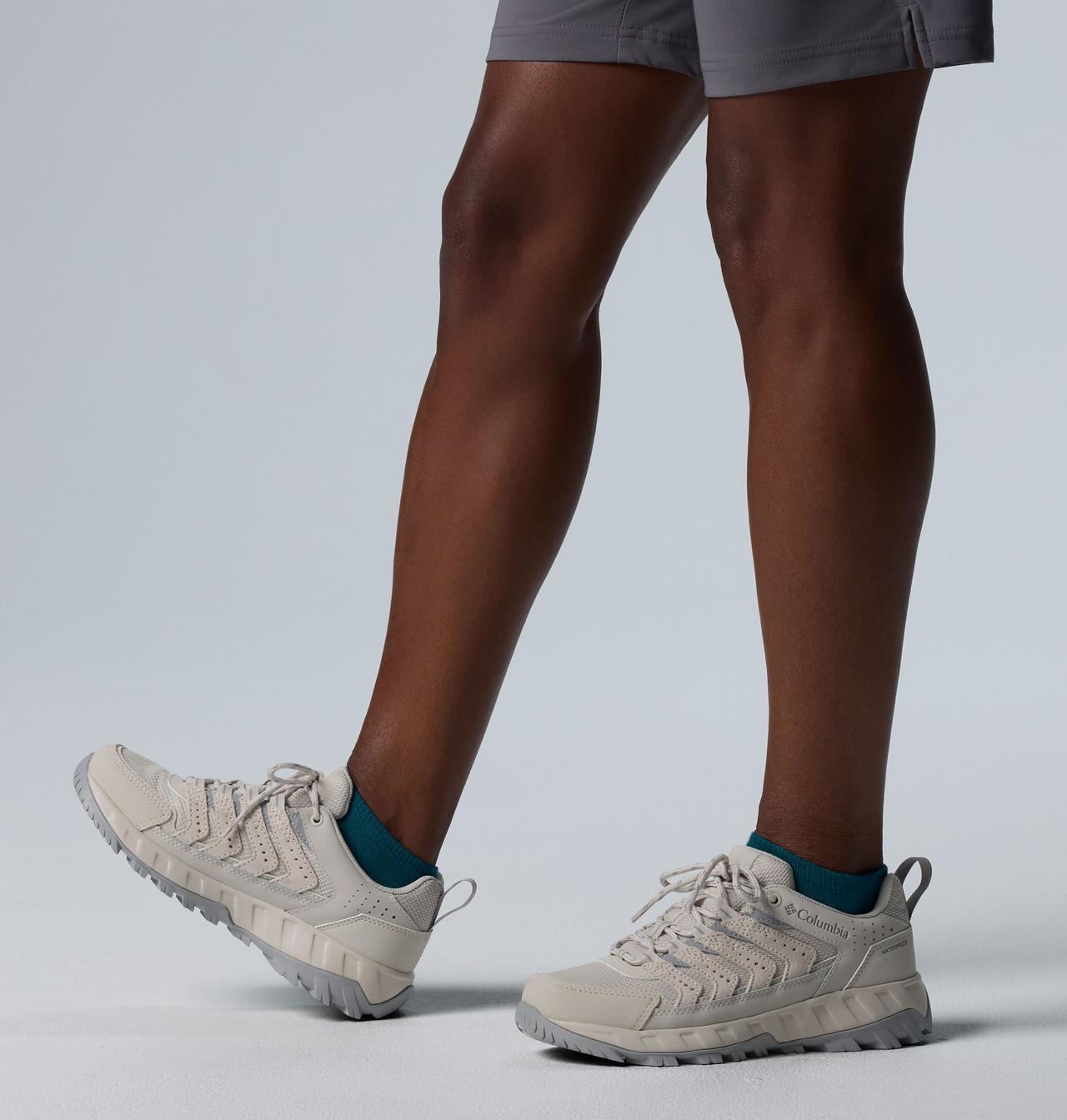 Women's Strata Trail™ Low Waterproof Shoe - Wide 10