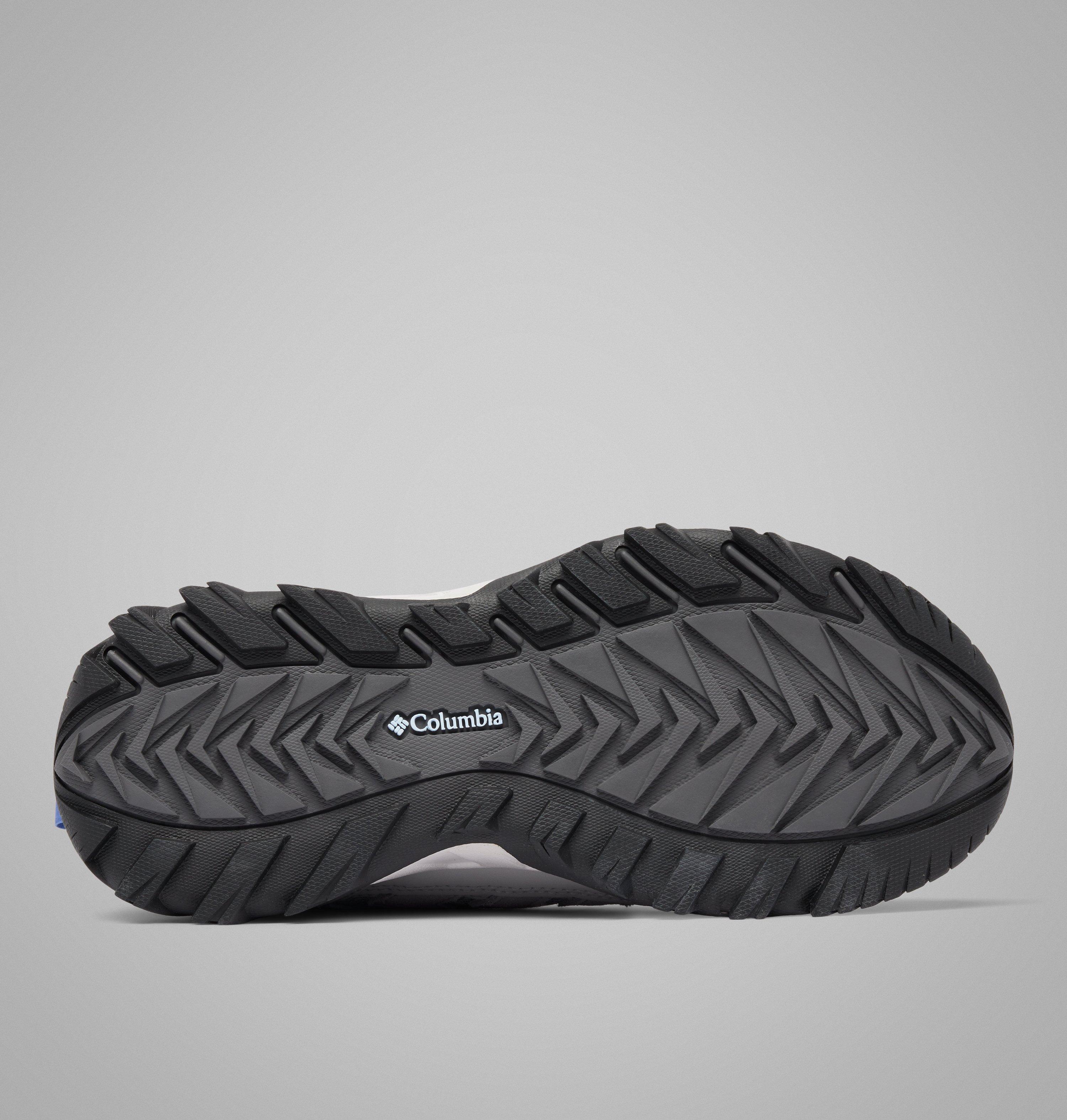 Women's Strata Trail Low Waterproof Shoe - Wide | 088 | 9 5