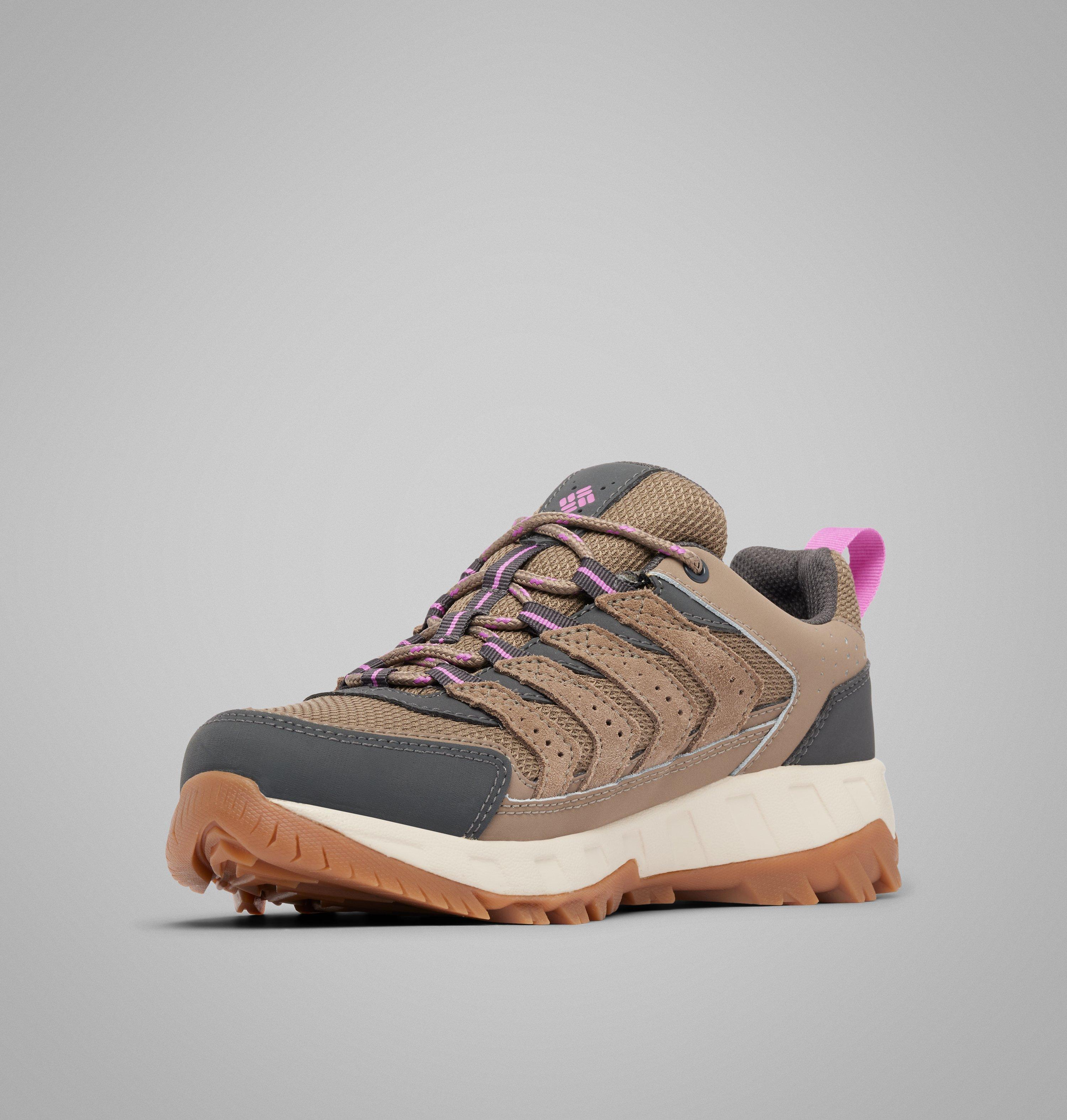 Women's Strata Trail Low Waterproof Shoe - Wide | 252 | 6 7
