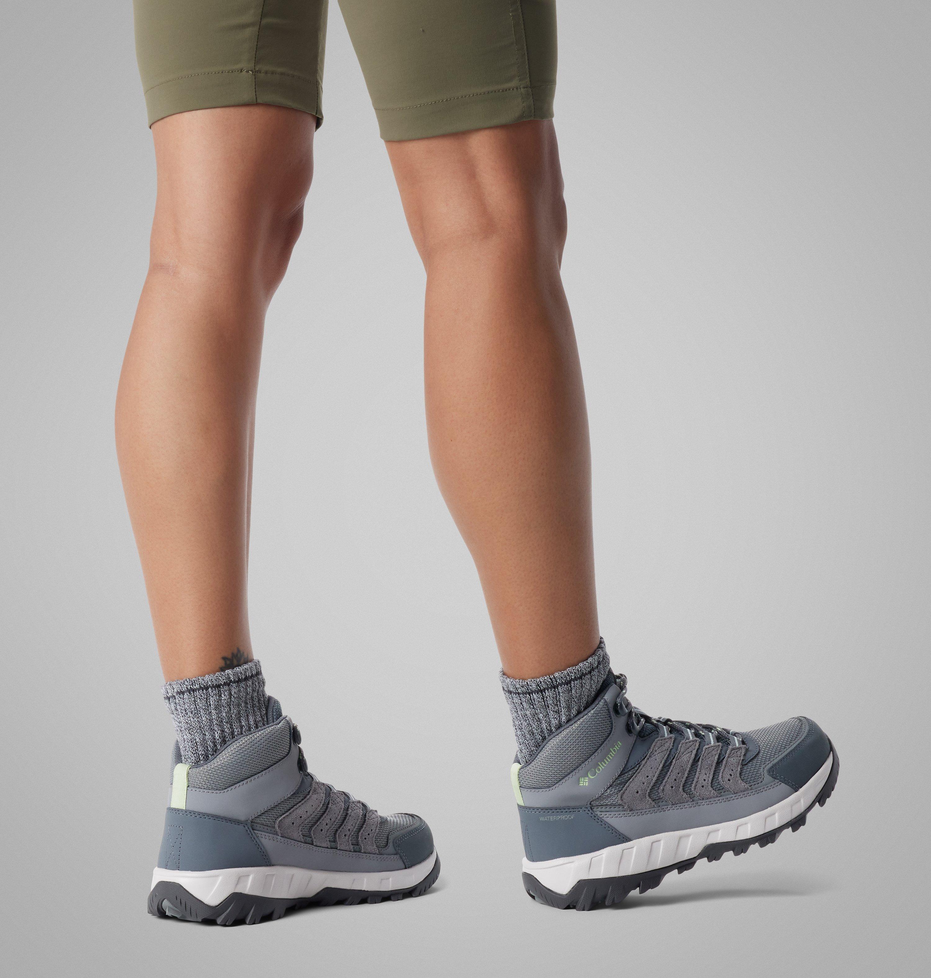 Women's Strata Trail Mid Waterproof Shoe - Wide 10
