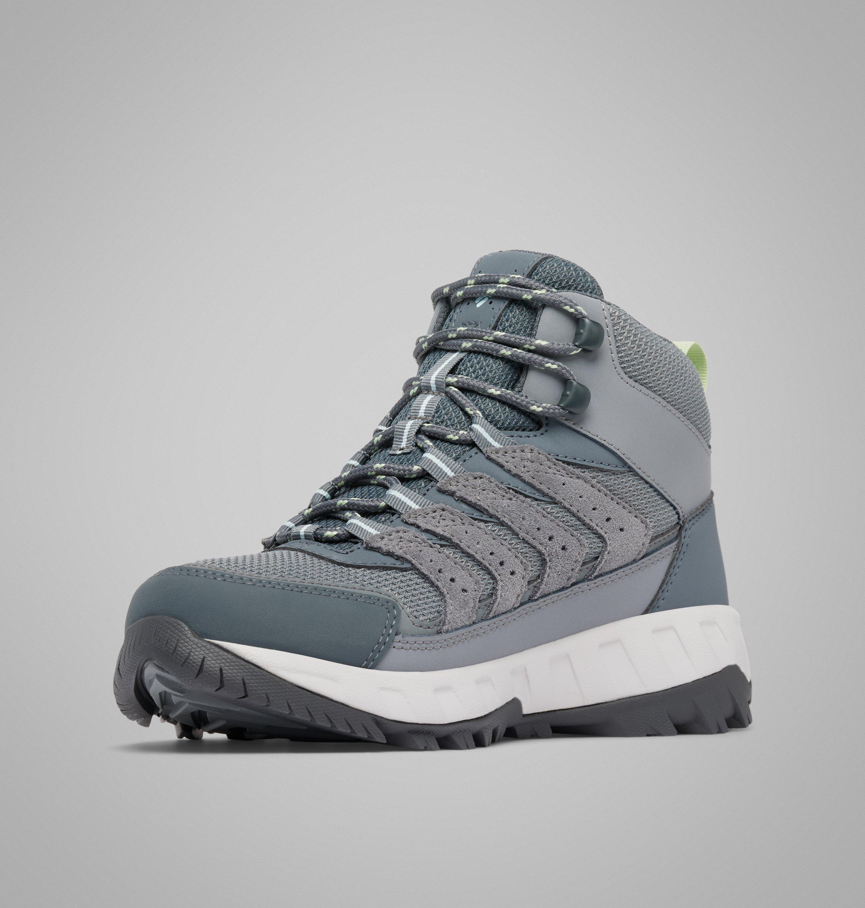 Women's Strata Trail Mid Waterproof Shoe - Wide 7