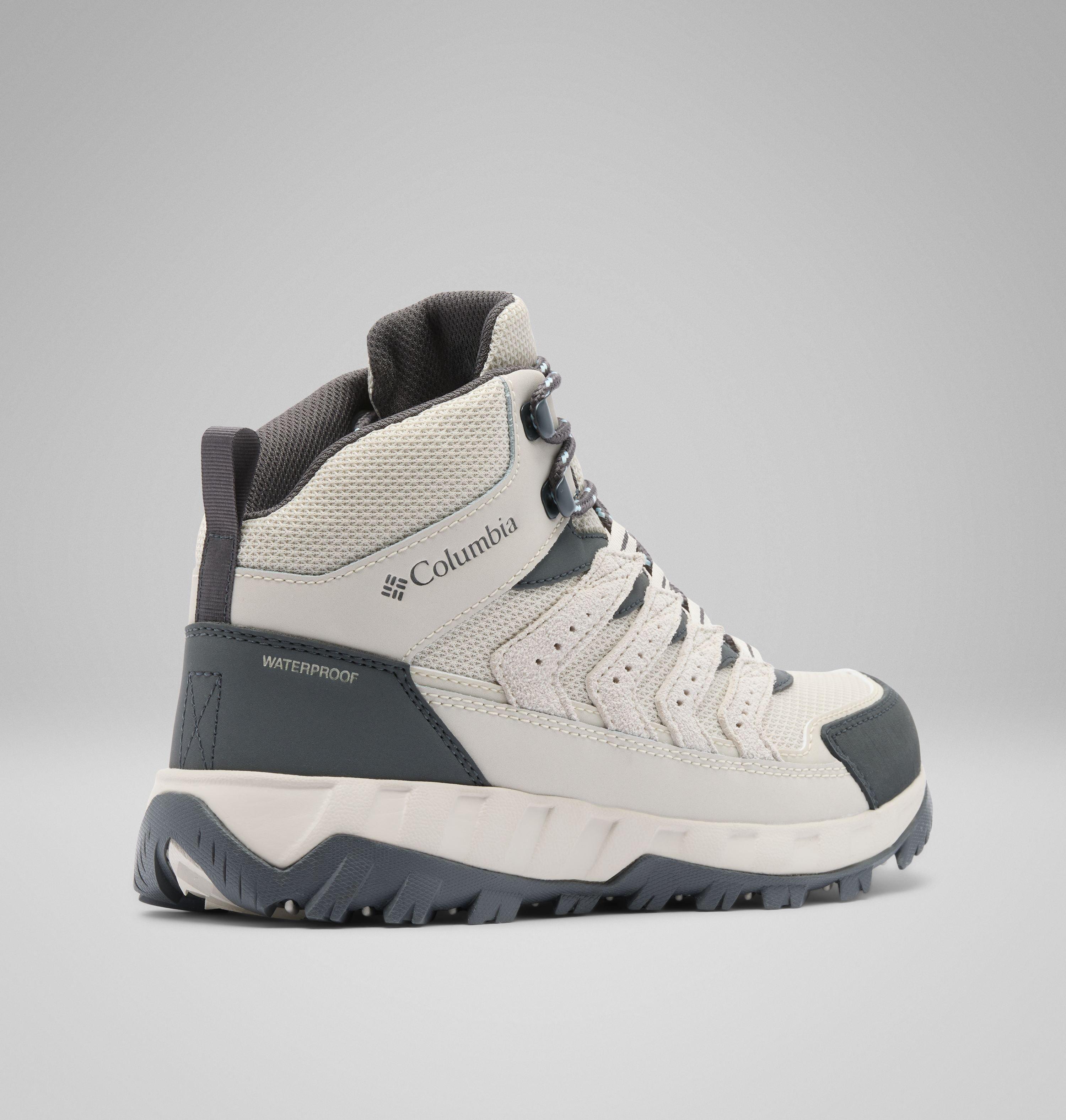 Women's Strata Trail Mid Waterproof Shoe - Wide 9