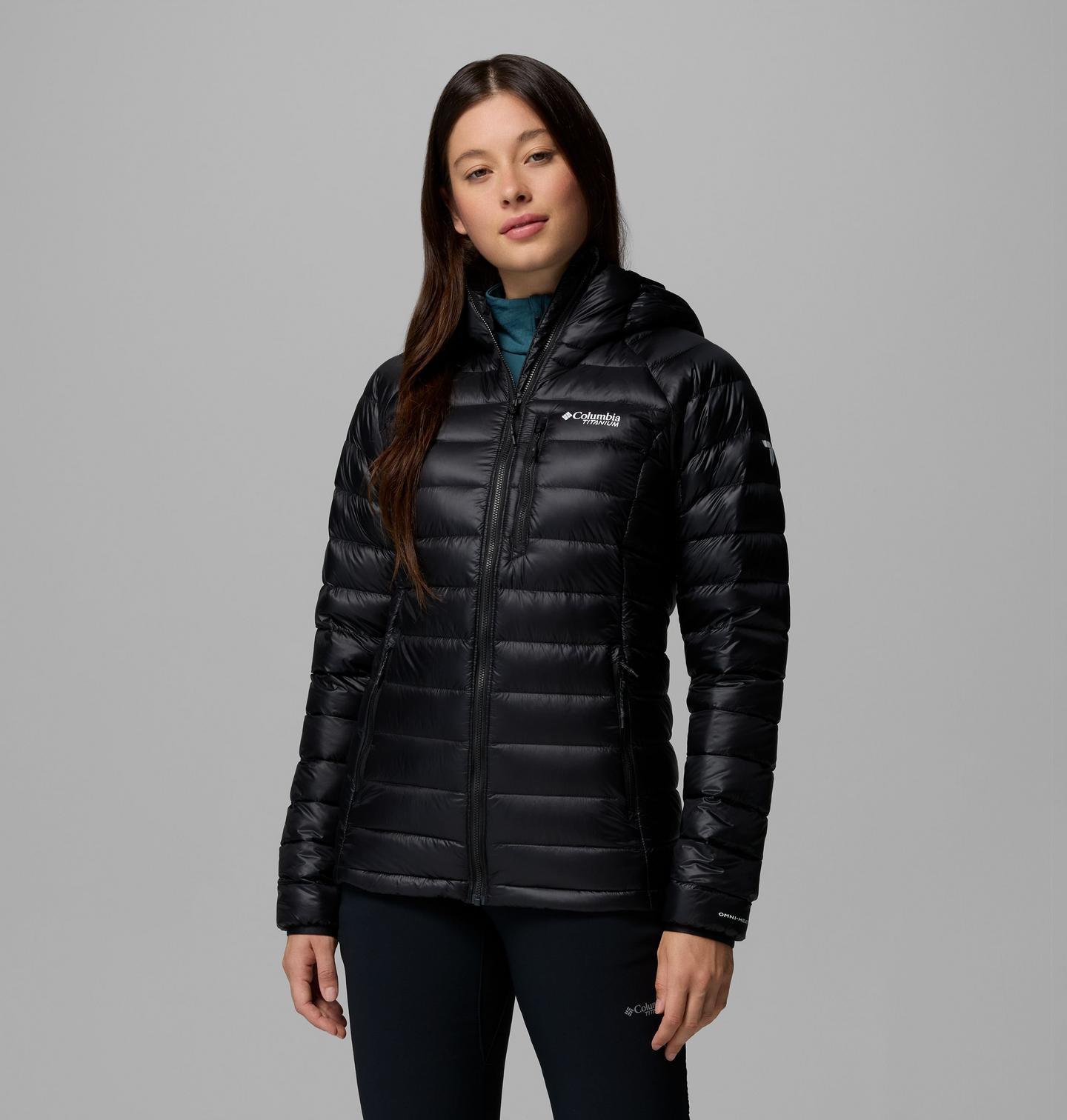 Женская куртка Columbia Arctic Crest Down Hooded, цвет: Чёрный — фото 1