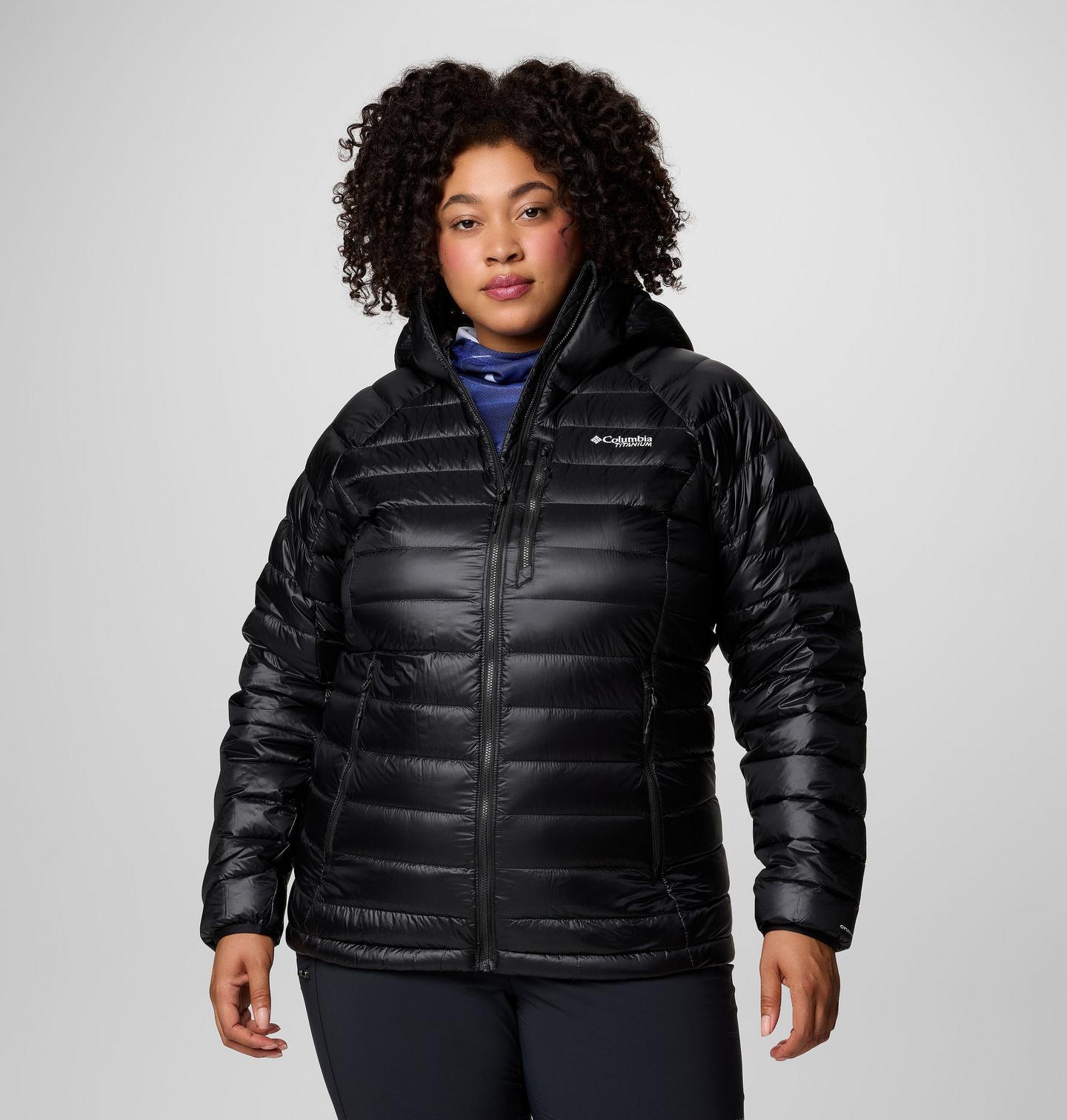 Женская куртка Columbia Arctic Crest Down Hooded Jacket - Plus Size, цвет: Чёрный — фото 1