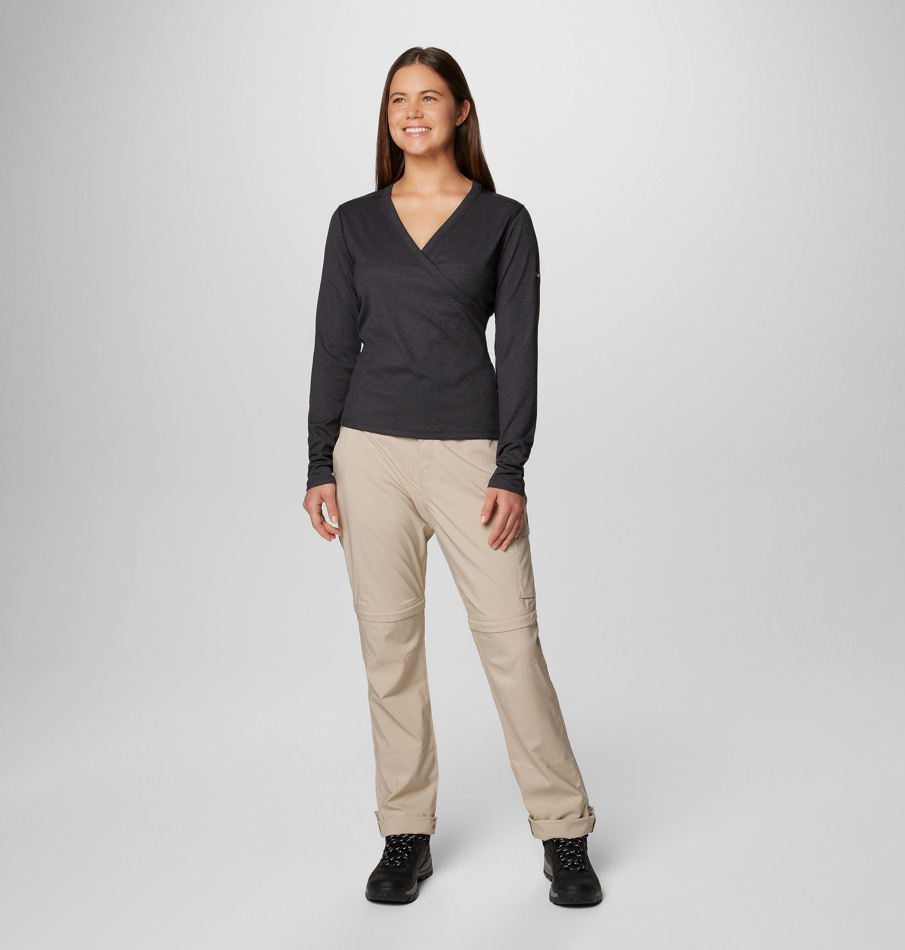 Women's Boundless Days Knit V-Neck Long Sleeve Shirt 3