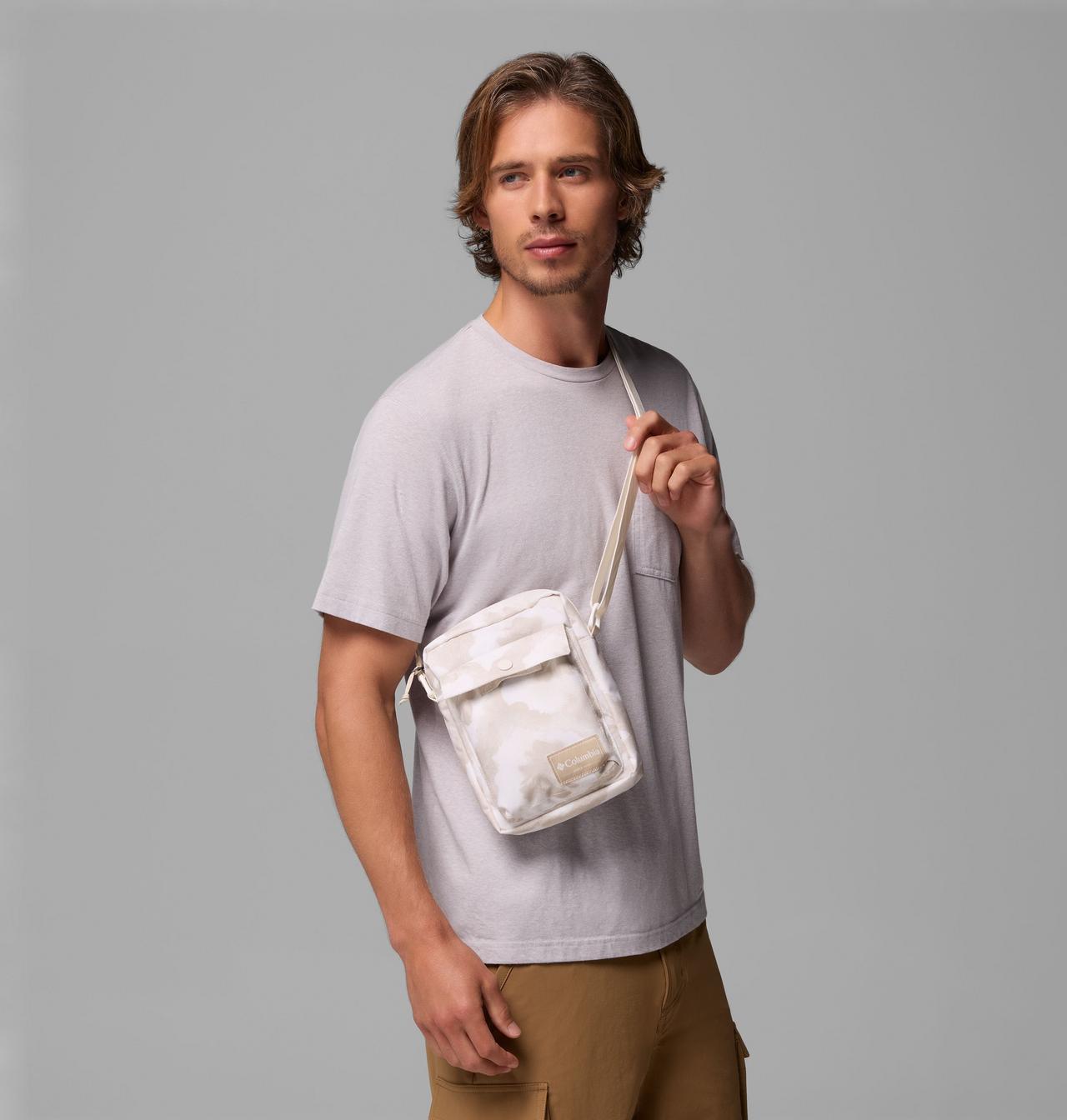 { "modelCode": "5176", "variantUPC": "198711801372" } 3