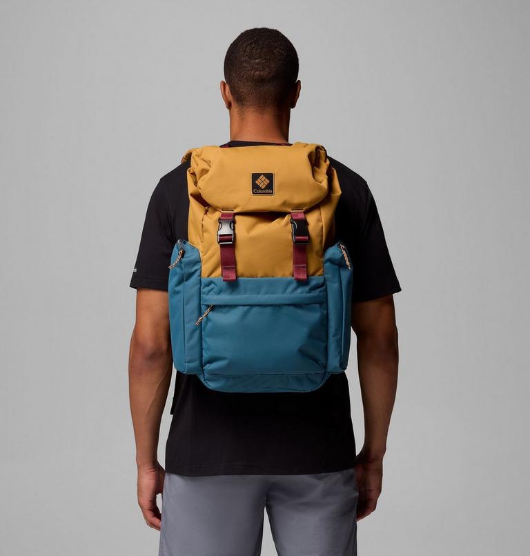 Trail Traveler 28L Rucksack, Color: Maple Sugar, Everblue, image 4
