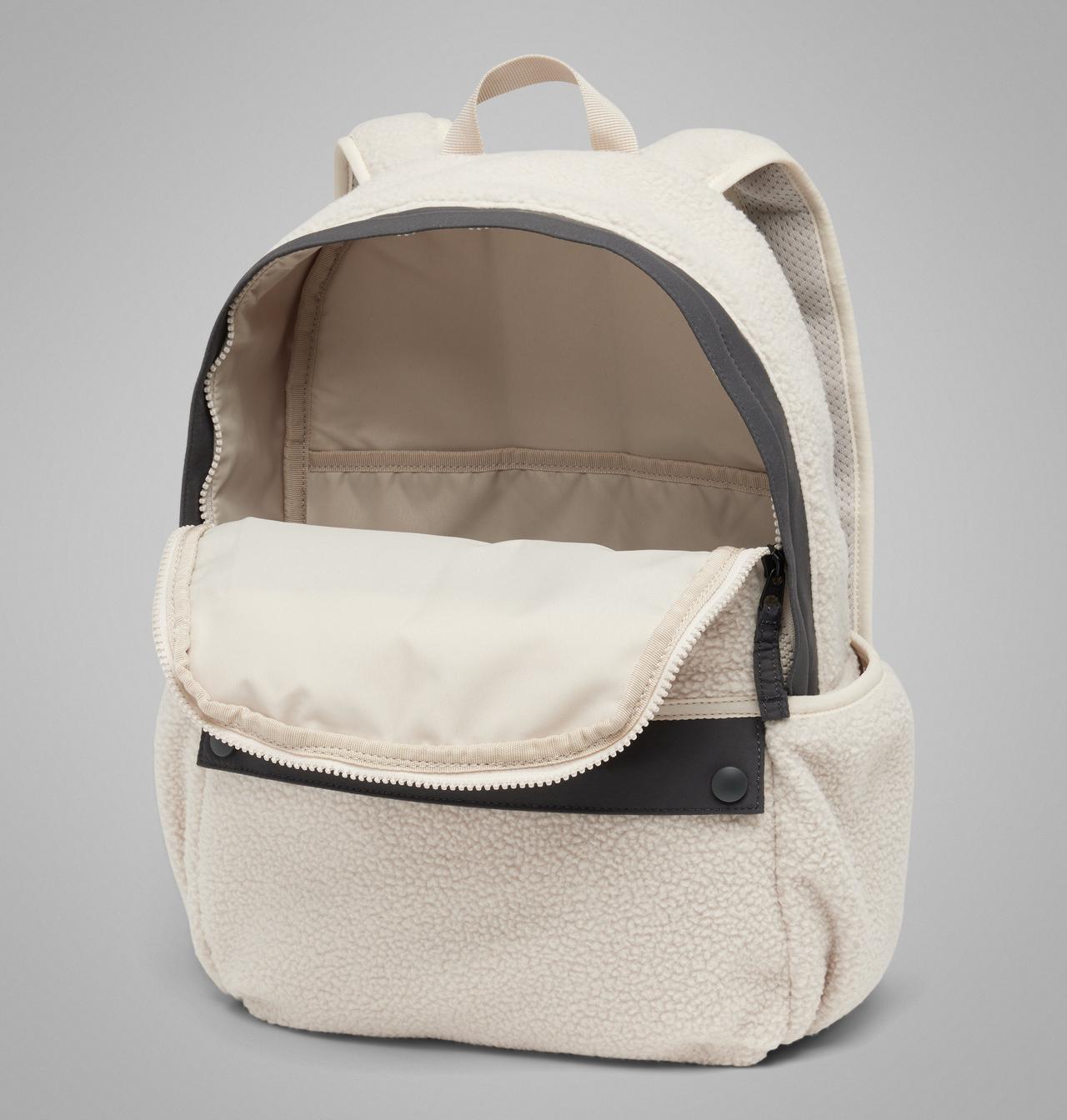 Helvetia™ II 14L Backpack 3