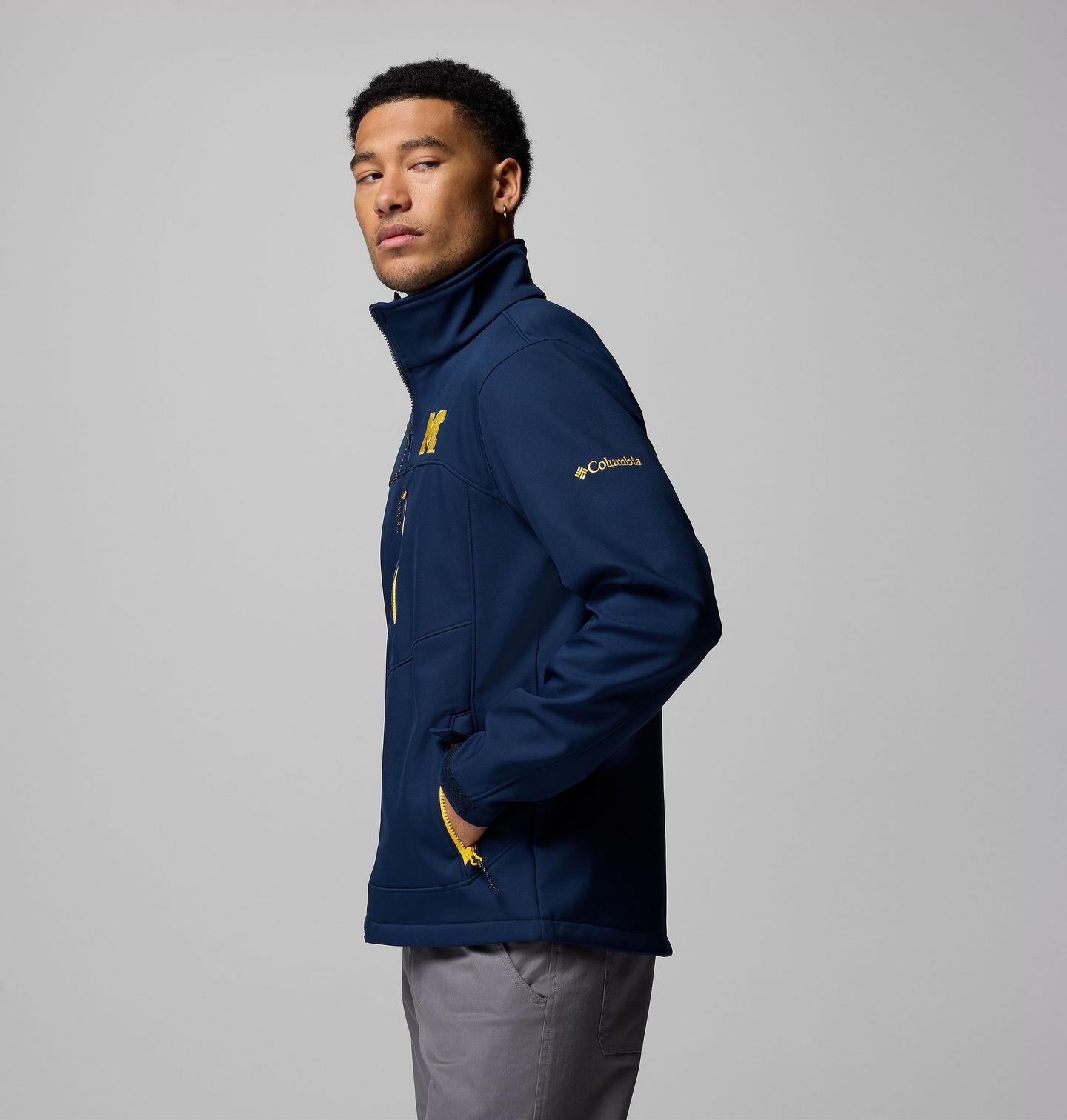 Мужские куртки Columbia Collegiate Ascender III Softshell - Michigan, цвет: Тёмно-синий — фото 3