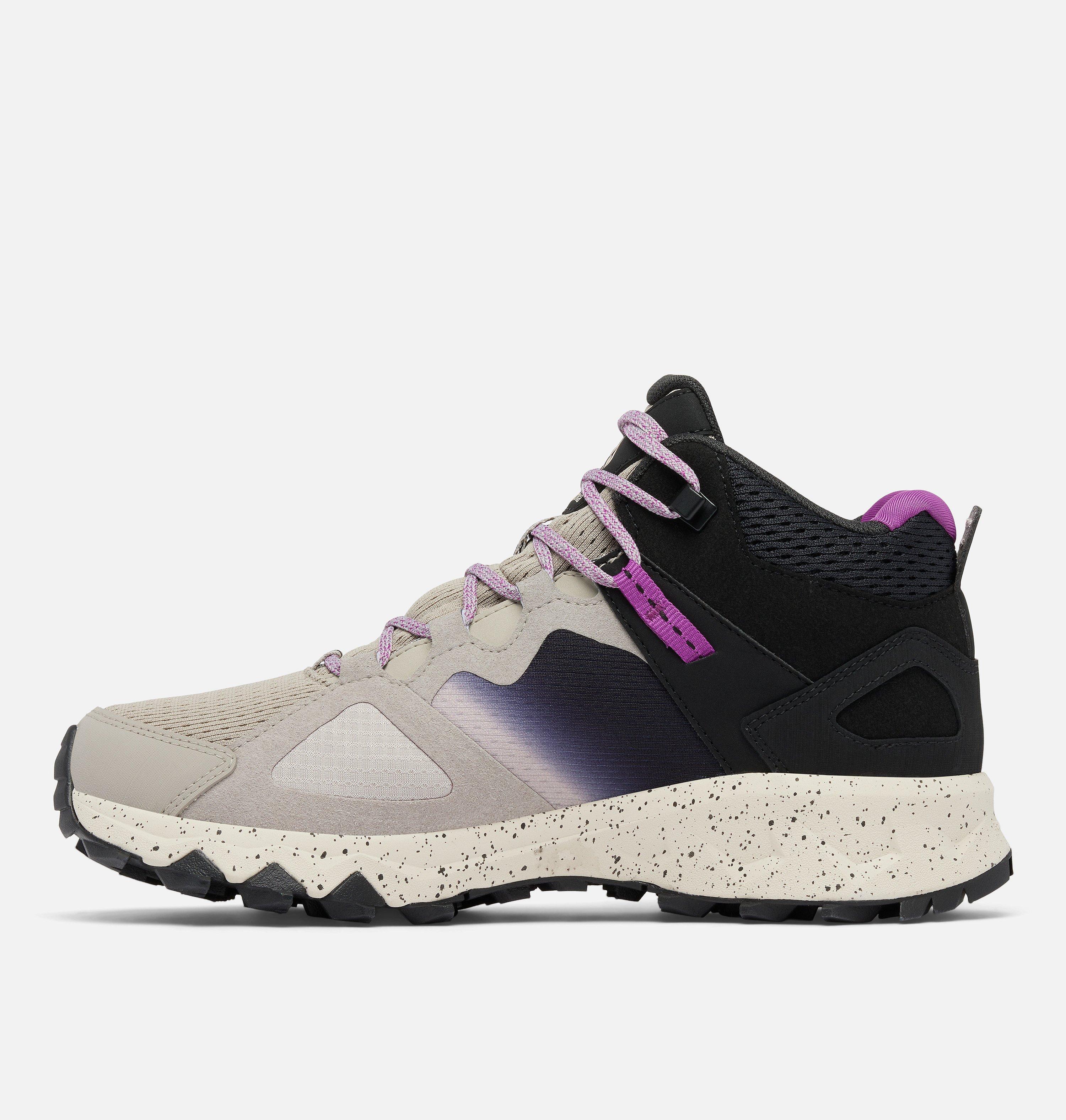 Women's Peakfreak Hera Mid OutDry Shoe 6