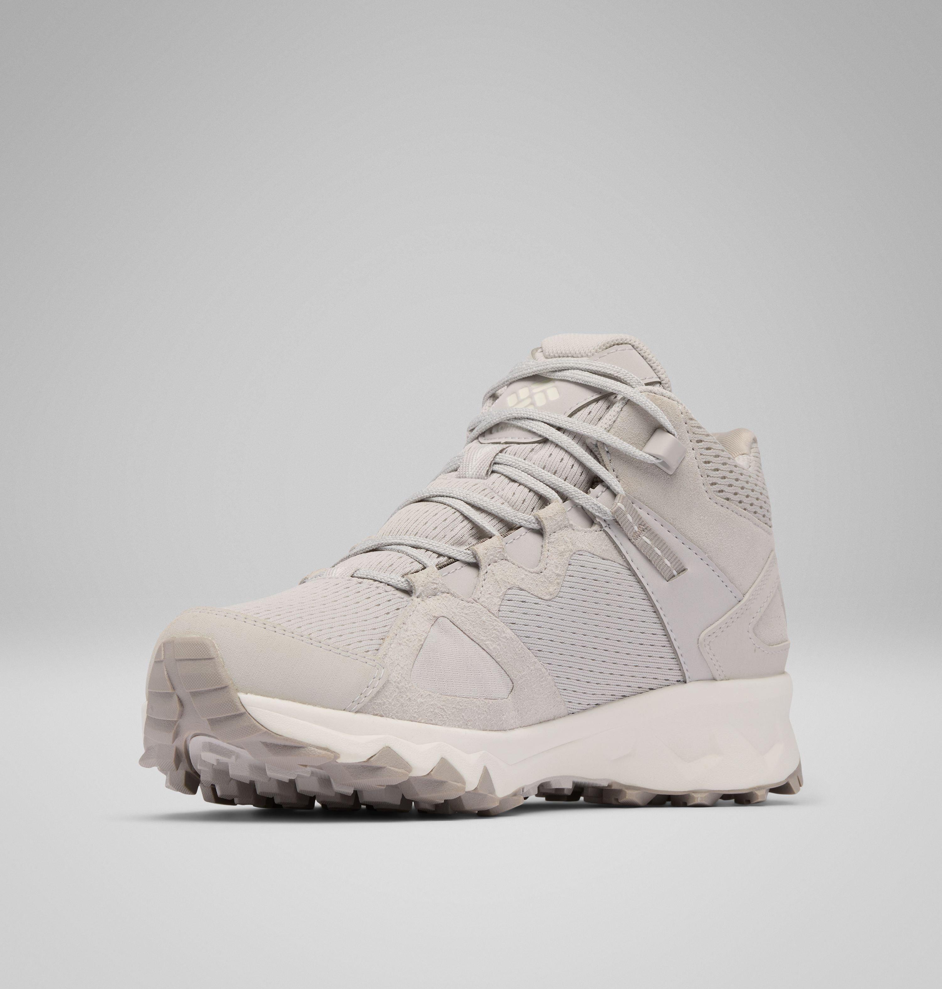 Women's Peakfreak Hera Mid OutDry Shoe 7