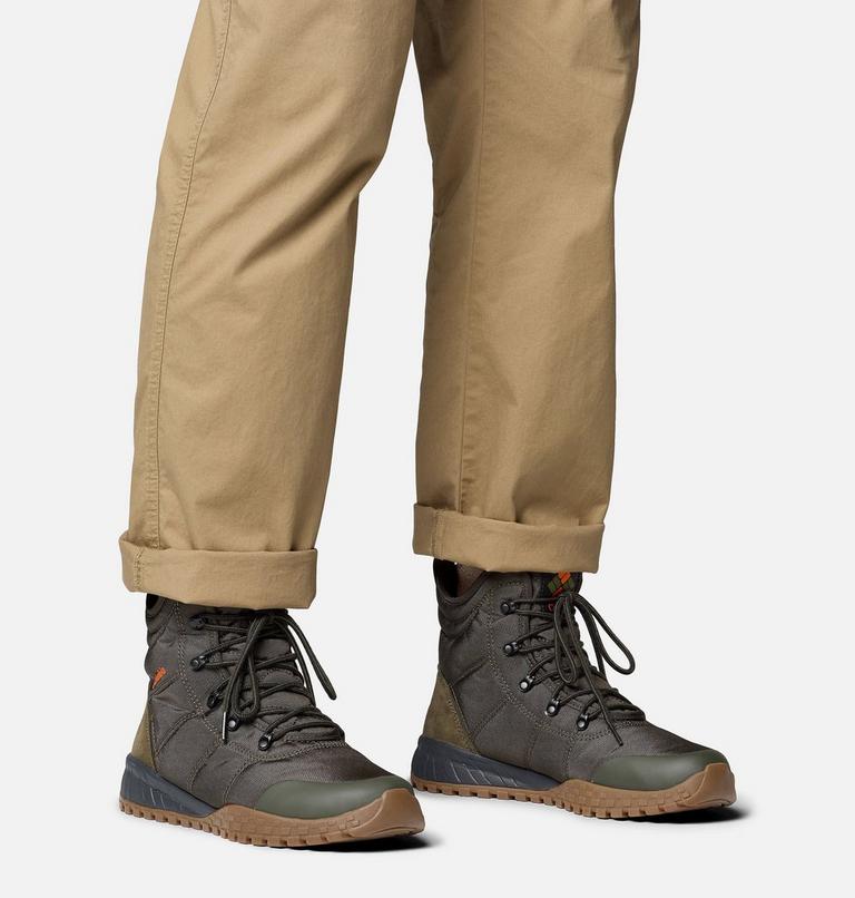 Botas de invierno impermeables Fairbanks II Omni-Heat para hombre, Color: Deep Olive, Desert Sun, image 10