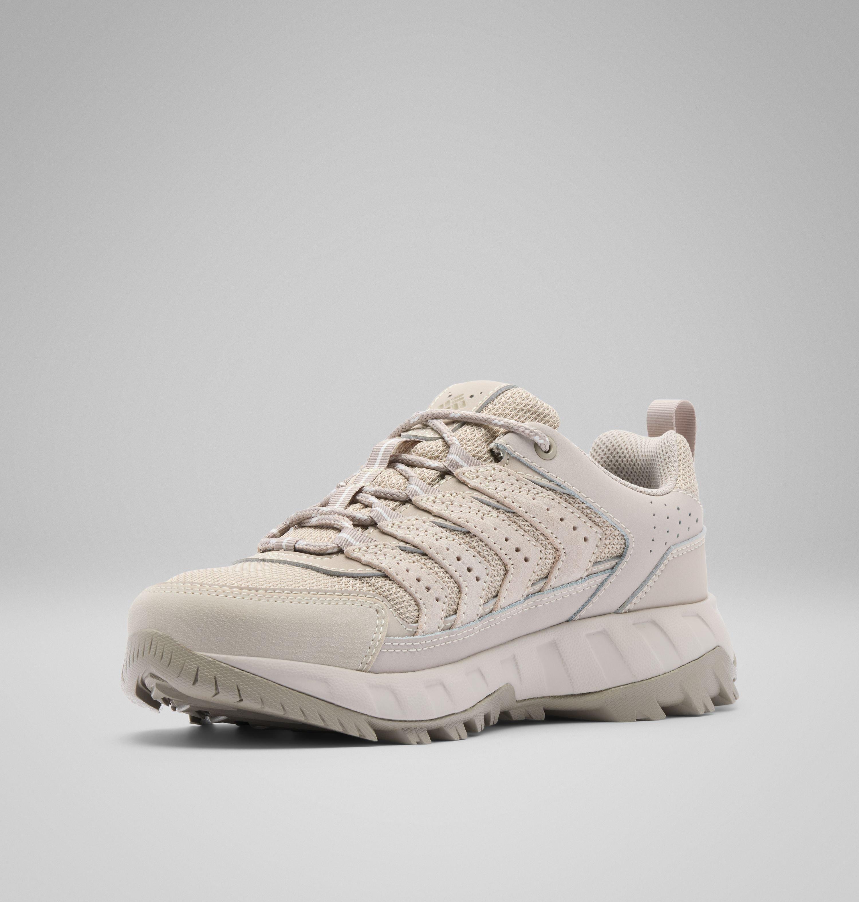 Women's Strata Trail Low Shoe - Wide 7