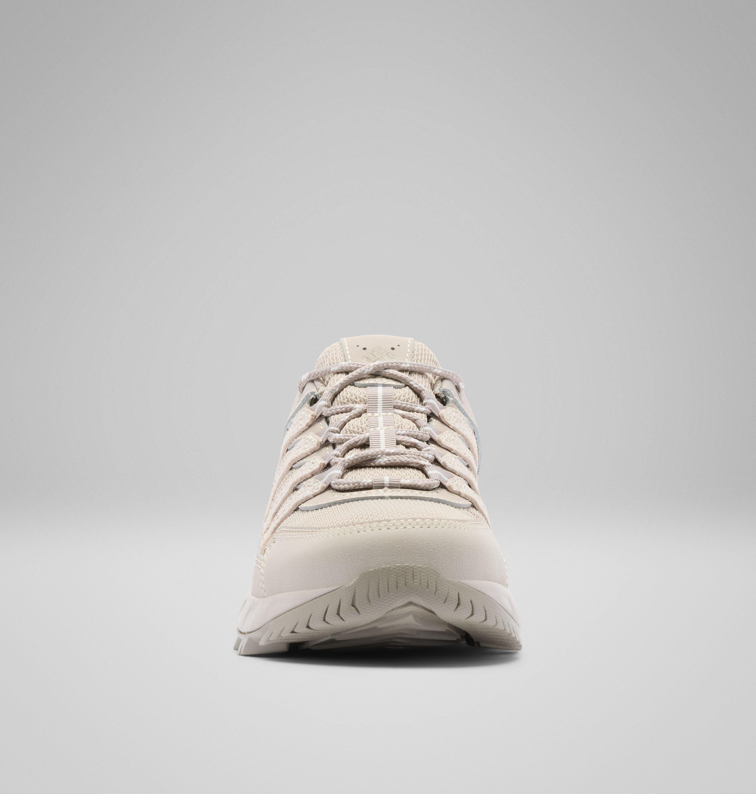 Women's Strata Trail Low Shoe - Wide 8