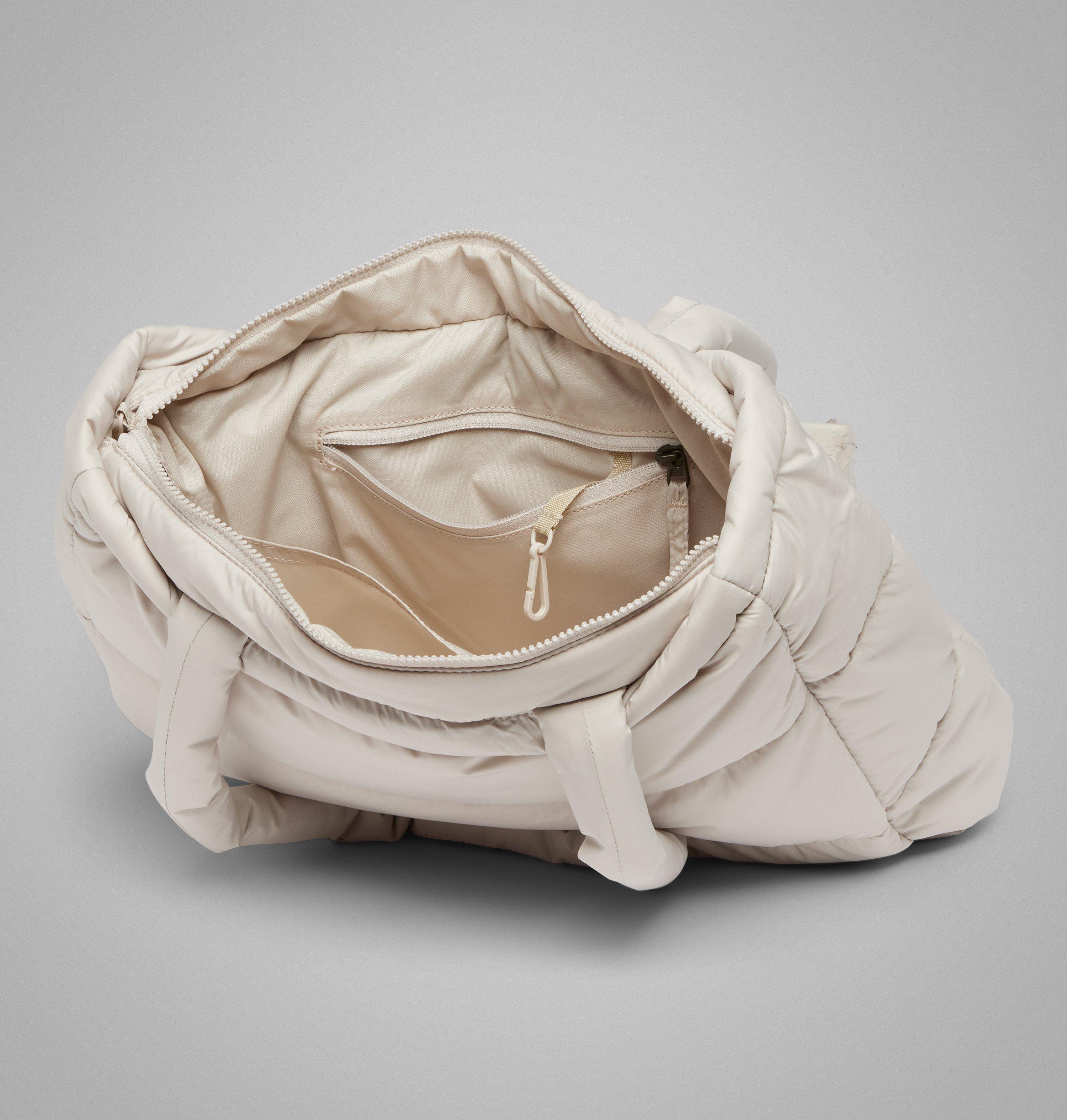 Pike Lake II Tote | 278 | O/S 3
