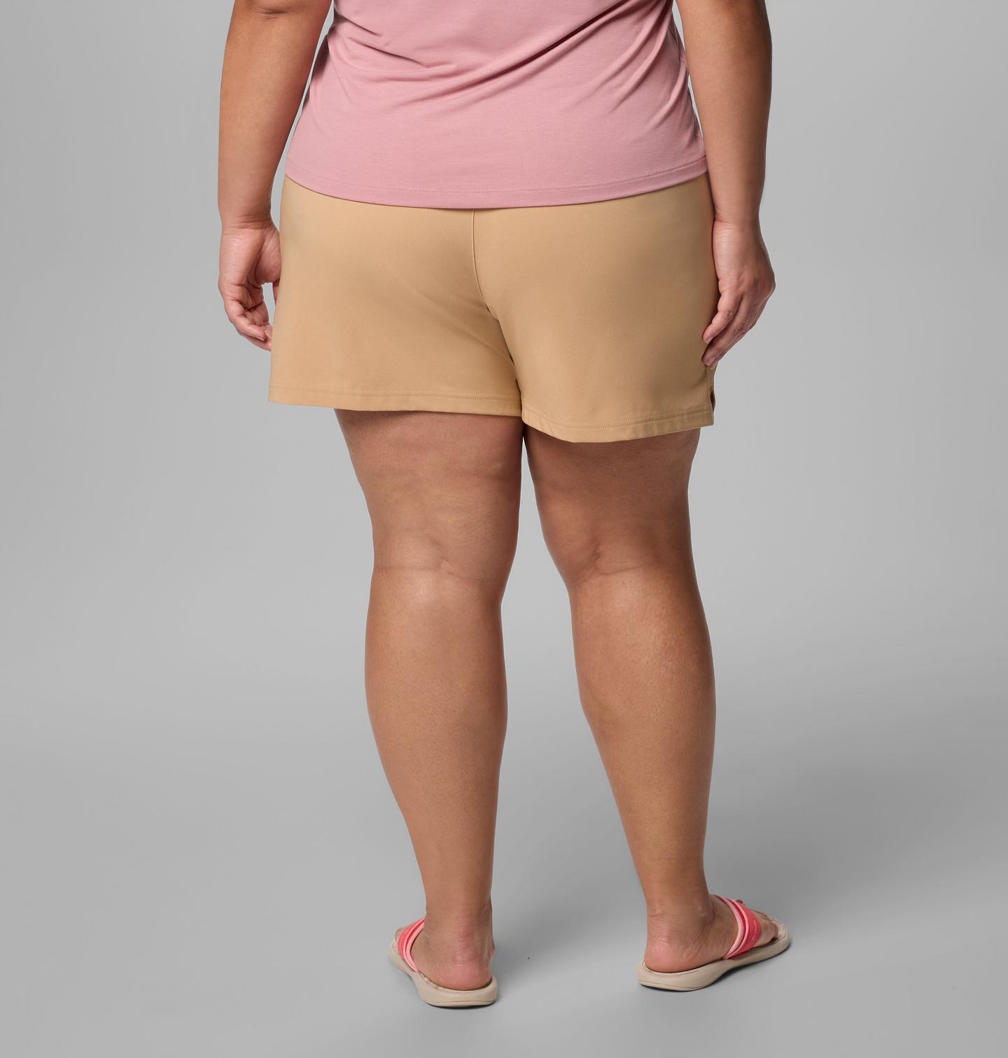 Женские шорты Columbia All Seasons Shorts - Plus Size, цвет: Светло-коричневый — фото 2