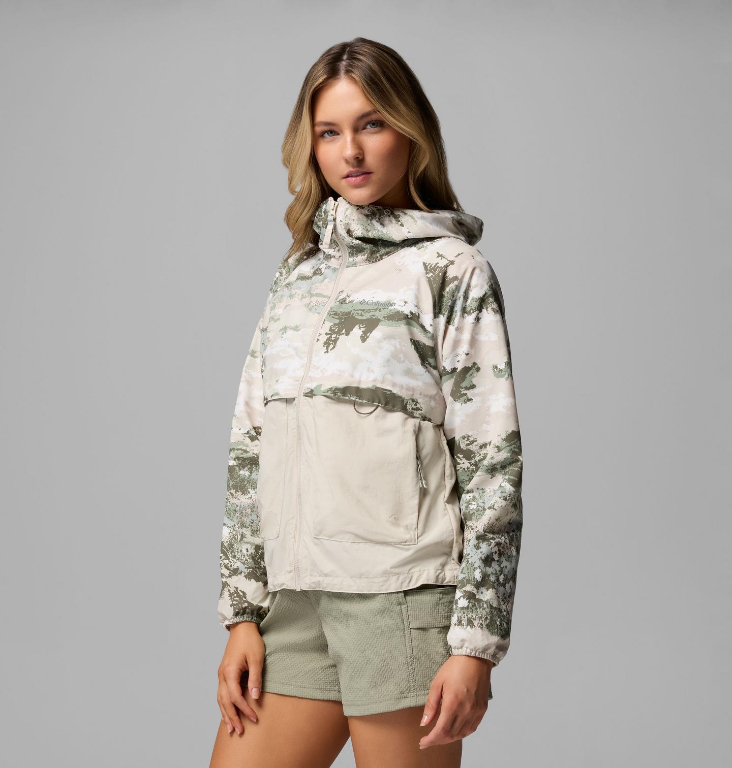 Женская куртка Columbia Spire Valley Printed Windbreaker, цвет: С принтом / Серо-бежевый — фото 4