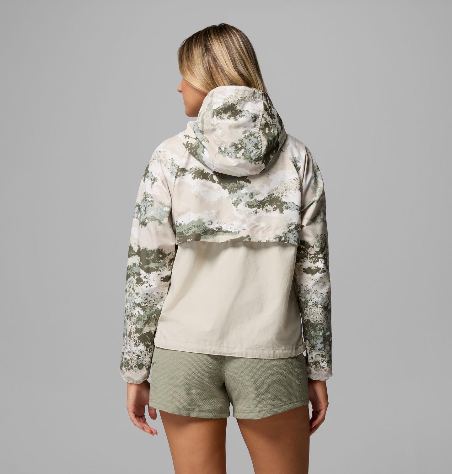 Женская куртка Columbia Spire Valley Printed Windbreaker, цвет: С принтом / Серо-бежевый — фото 3