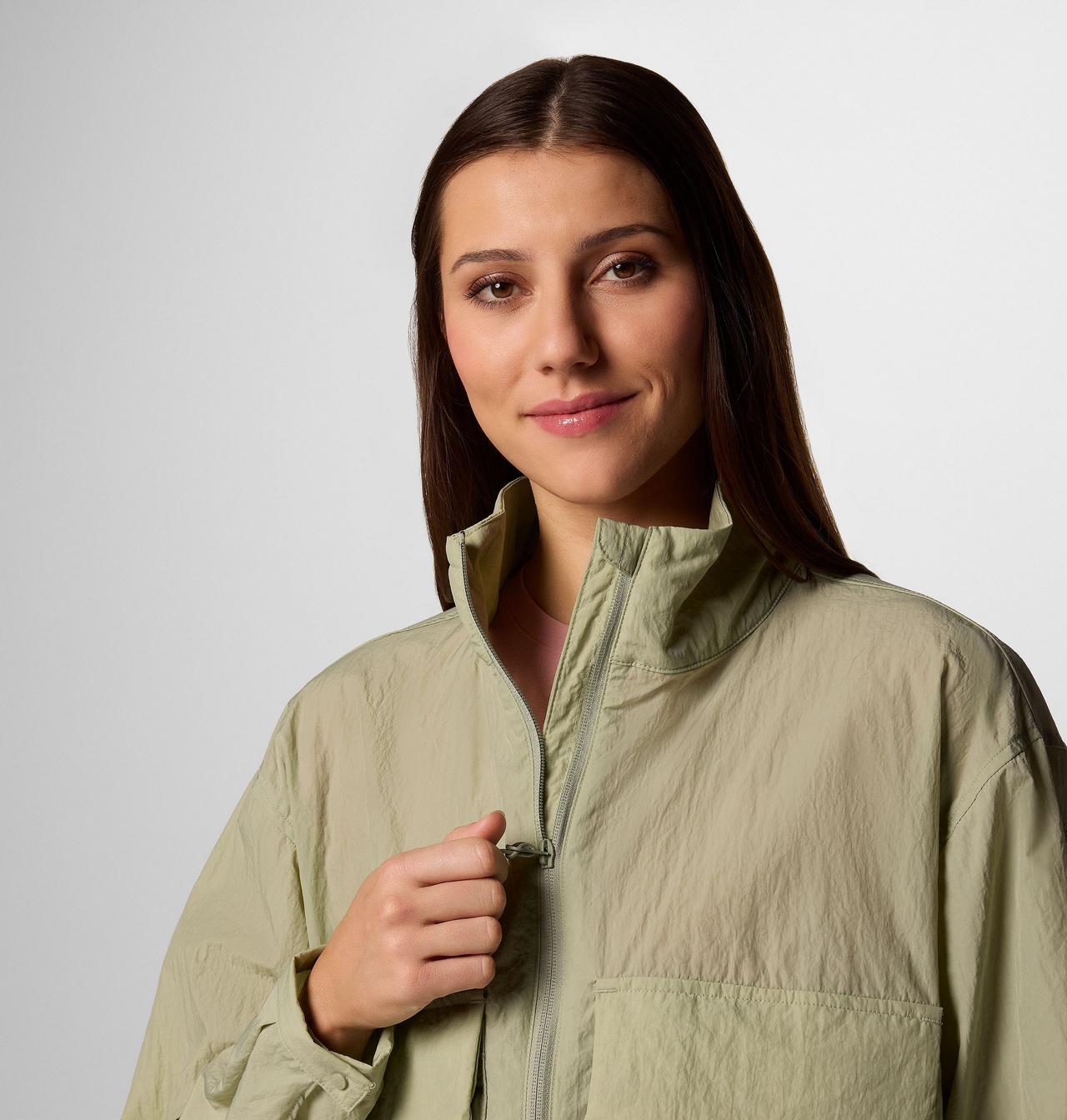 Women's Paracutie™ Cropped Cargo Windbreaker 4