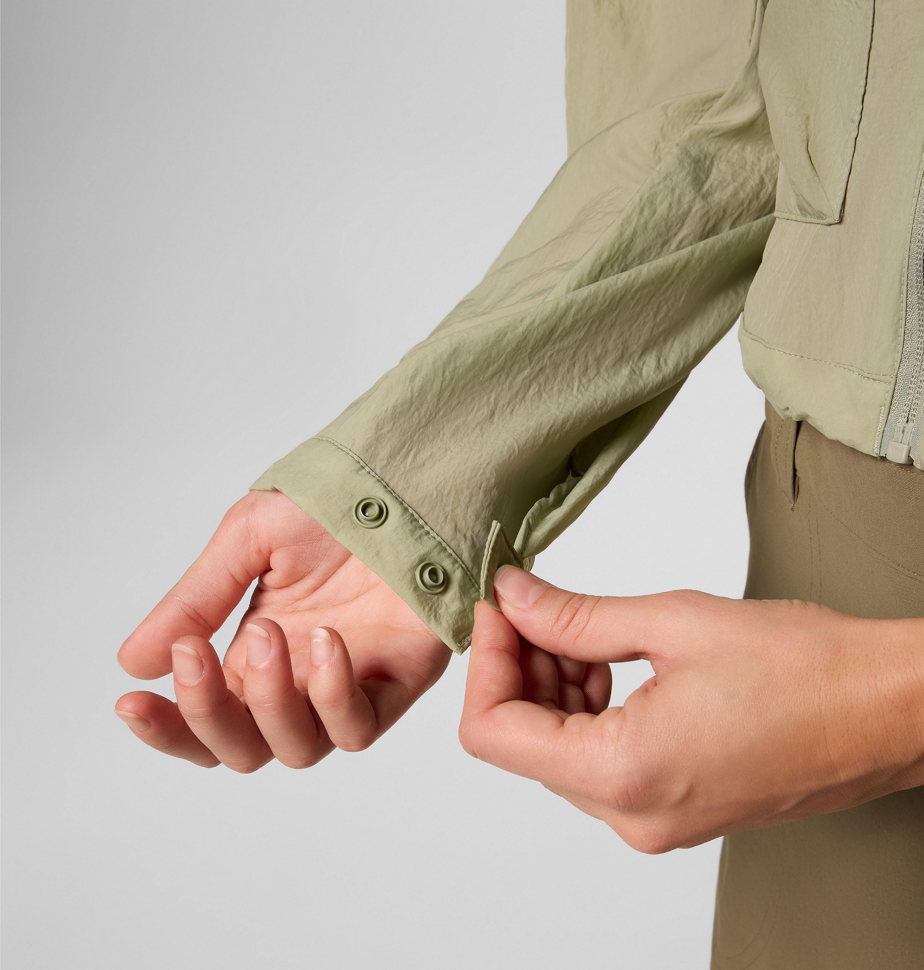 Women's Paracutie™ Cropped Cargo Windbreaker | 348 | S 9