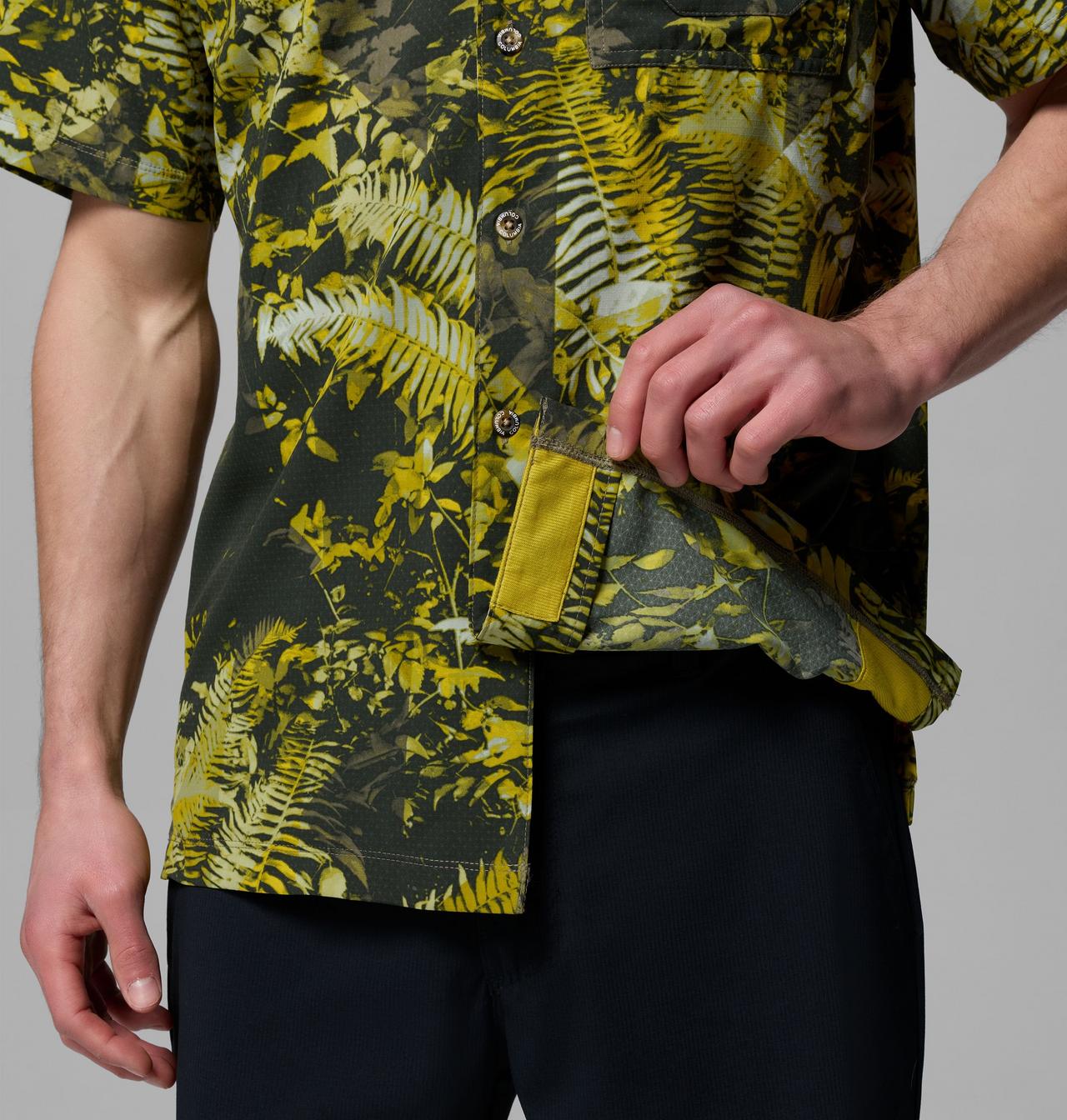 Men's Tech Trail Utility Printed Woven Short Sleeve Shirt 6