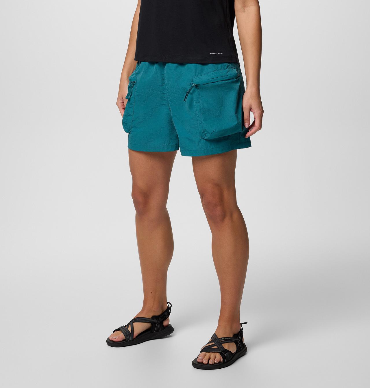 Women's Elevated View™ Cargo Shorts | 364 | XS | 4 3