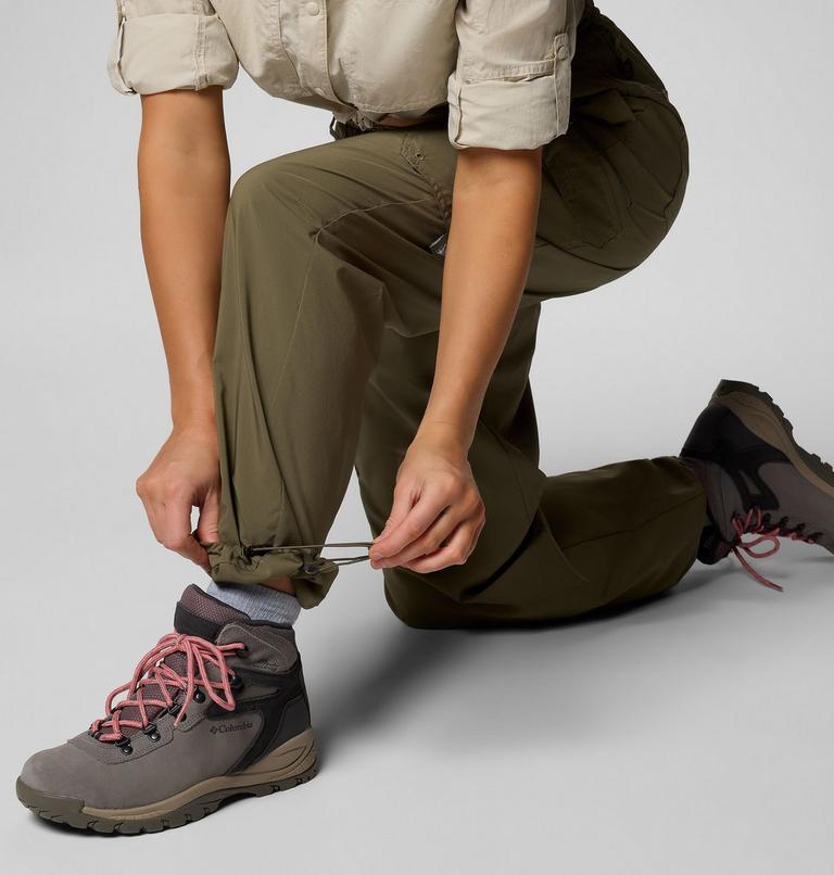 Women's Skien Valley Cargo Hiking Trousers, Color: Stone Green, image 7