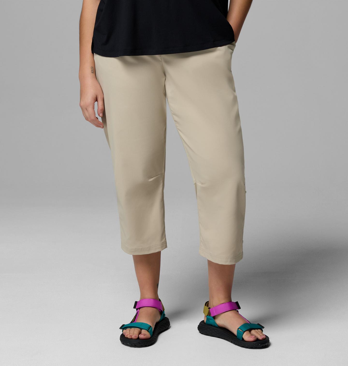 Женские брюки Columbia Leslie Falls Capris II - Plus Size, цвет: Серо-бежевый — фото 1