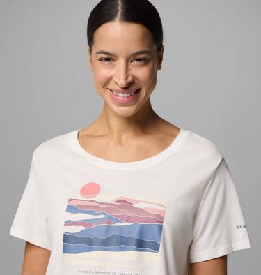 T-shirt Graphique à Encolure Dégagée Ruby Springs Femme, Color: Sea Salt, Foggy Hillscape, image 4