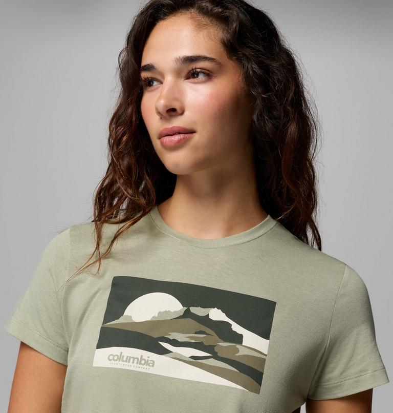 Camiseta ajustada con estampado Ruby Springs para mujer, Color: Safari Moonlit Hillscape, image 5