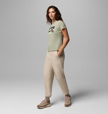 Camiseta ajustada con estampado Ruby Springs para mujer, Color: Safari Moonlit Hillscape, image 4