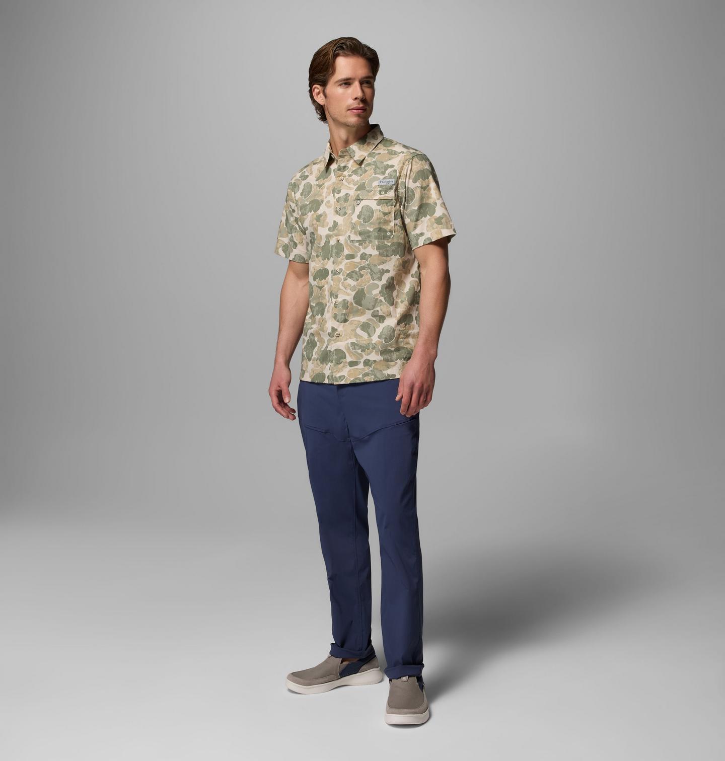 Мужская рубашка Columbia PFG Wild Cast Camp, цвет: Серо-бежевый — фото 2