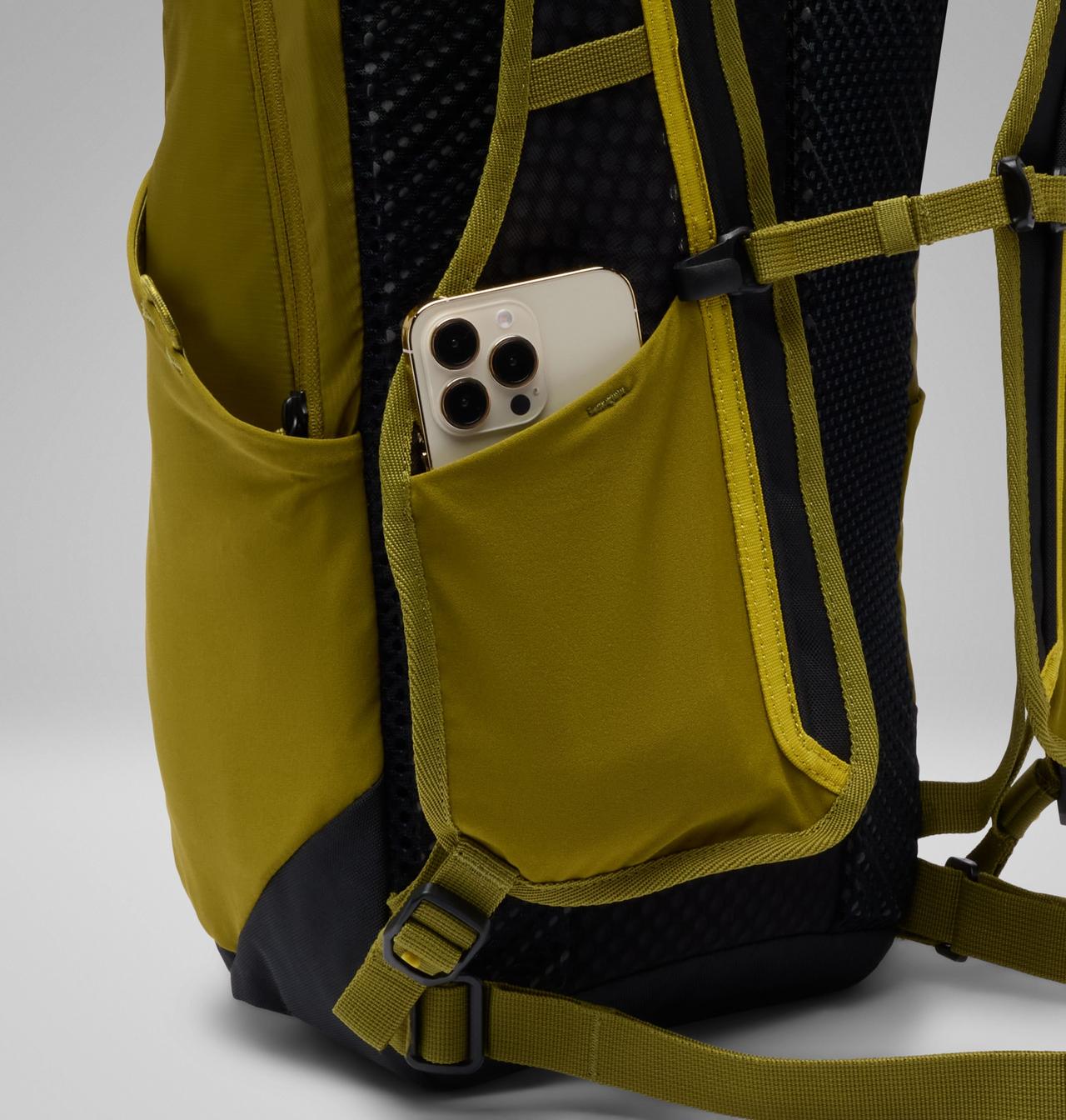 Blackcomb Ridge™ 18L Backpack 11