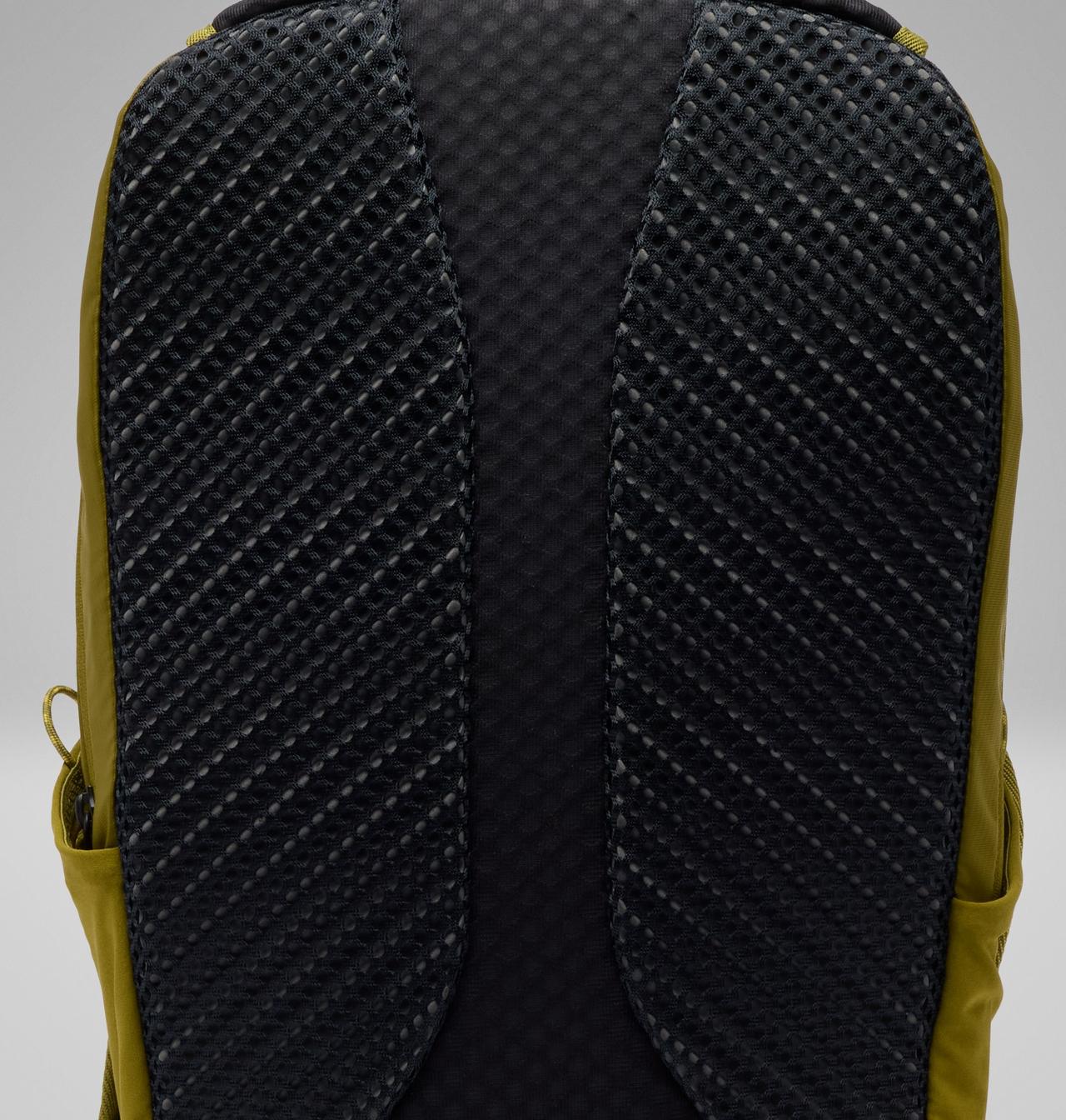 Blackcomb Ridge™ 18L Backpack 12