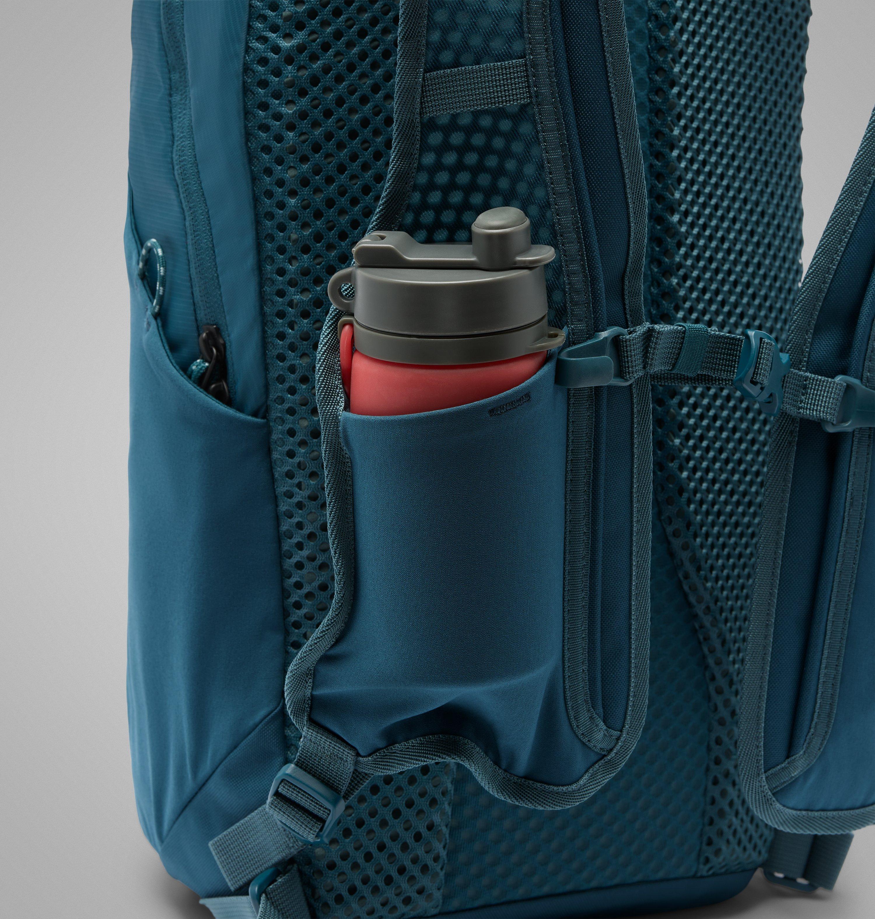 Blackcomb Ridge 18L Backpack 8