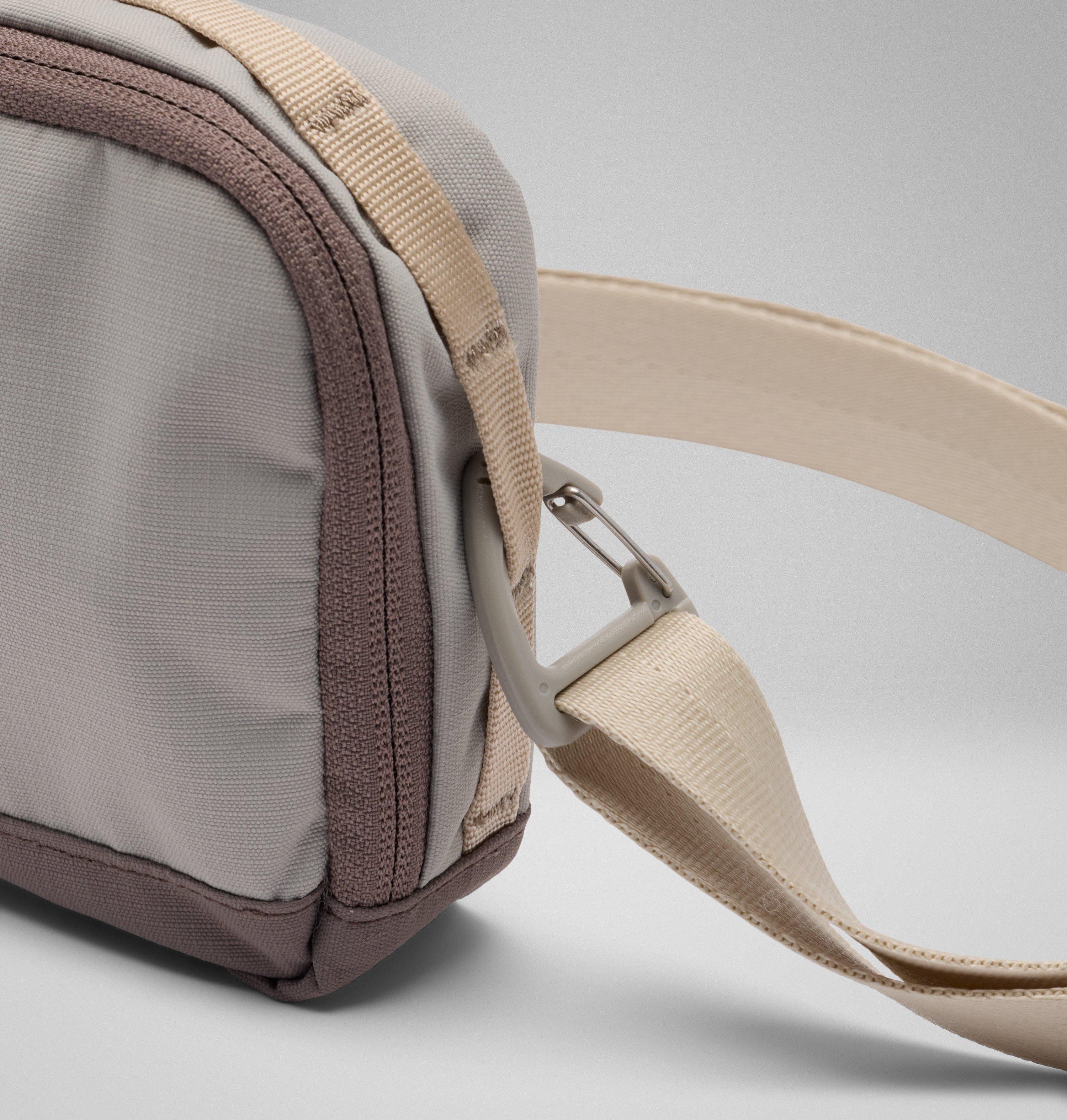 Trail Traveler Crossbody Bag 8