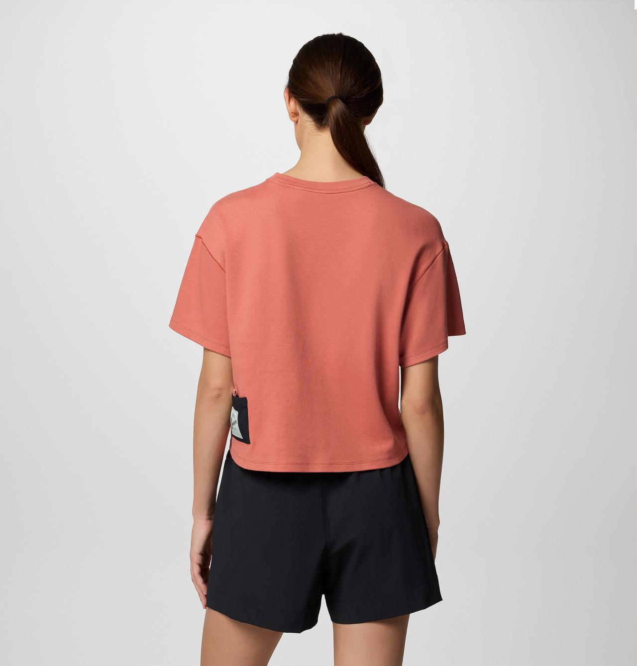 Women's Cove Beach™ Cropped Pocket T-Shirt | 625 | L 2