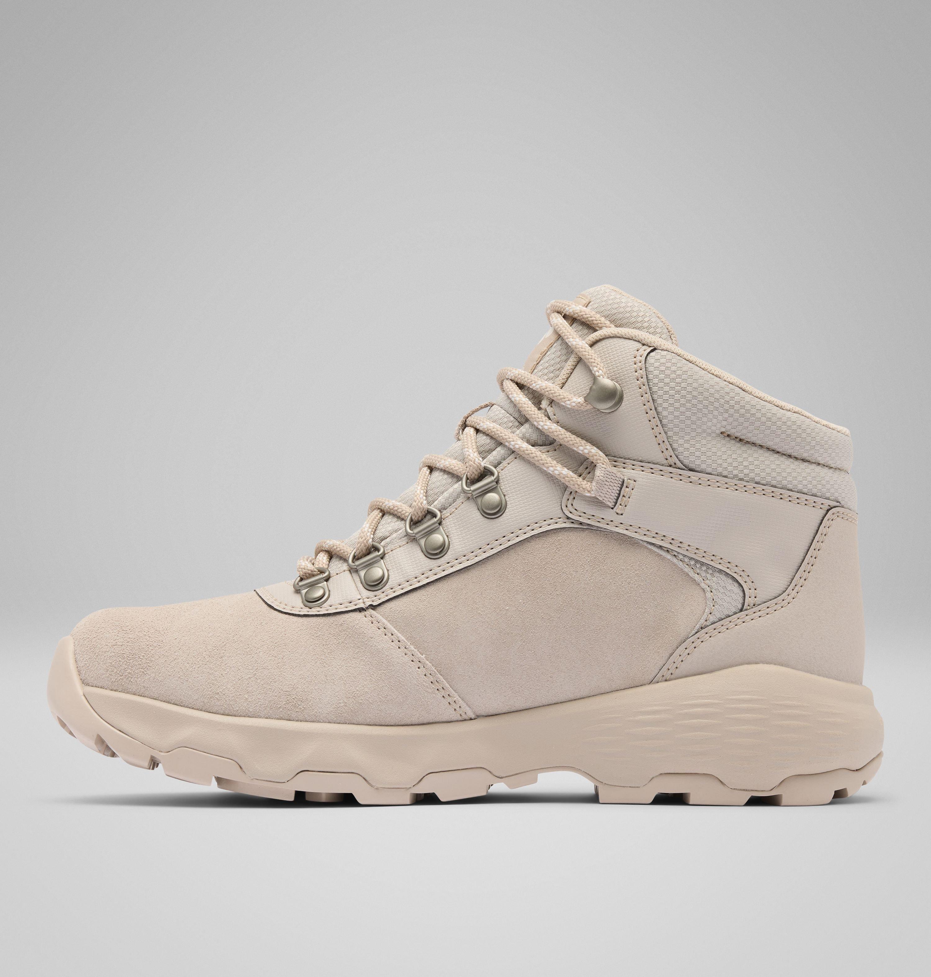 Women's Newton Wander Boot - Wide 6
