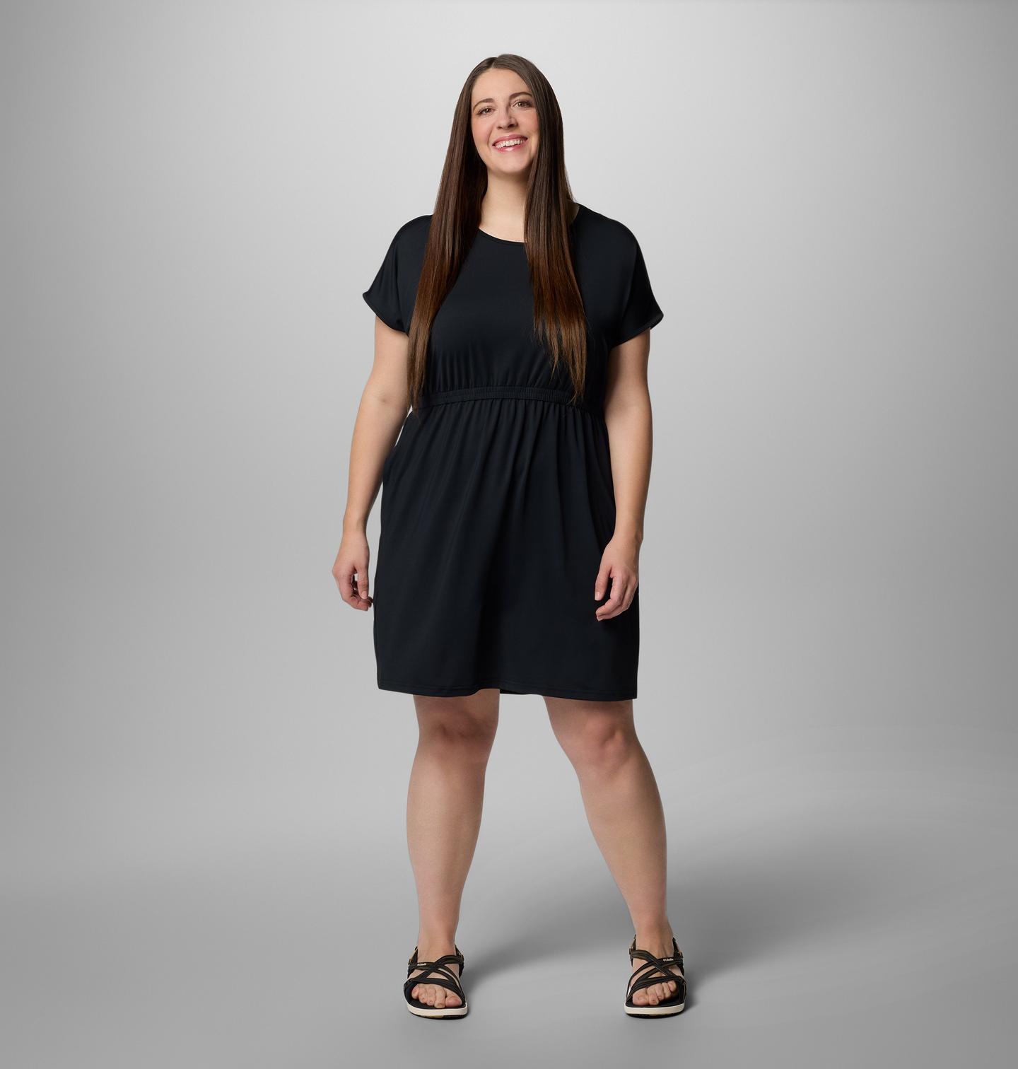 Женское платье Columbia Chill River Short Sleeve Dress - Plus Size, цвет: Чёрный — фото 1