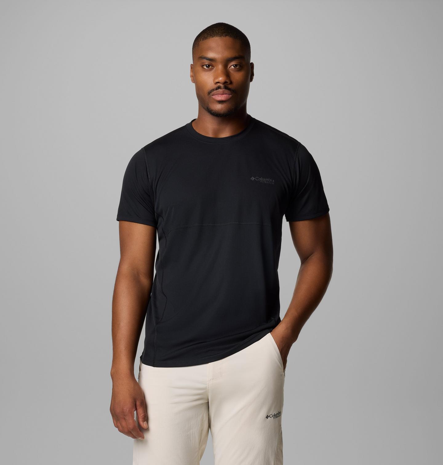 Мужская рубашка Columbia Cirque River Pro Short Sleeve Graphic Crew, цвет: Чёрный — фото 1