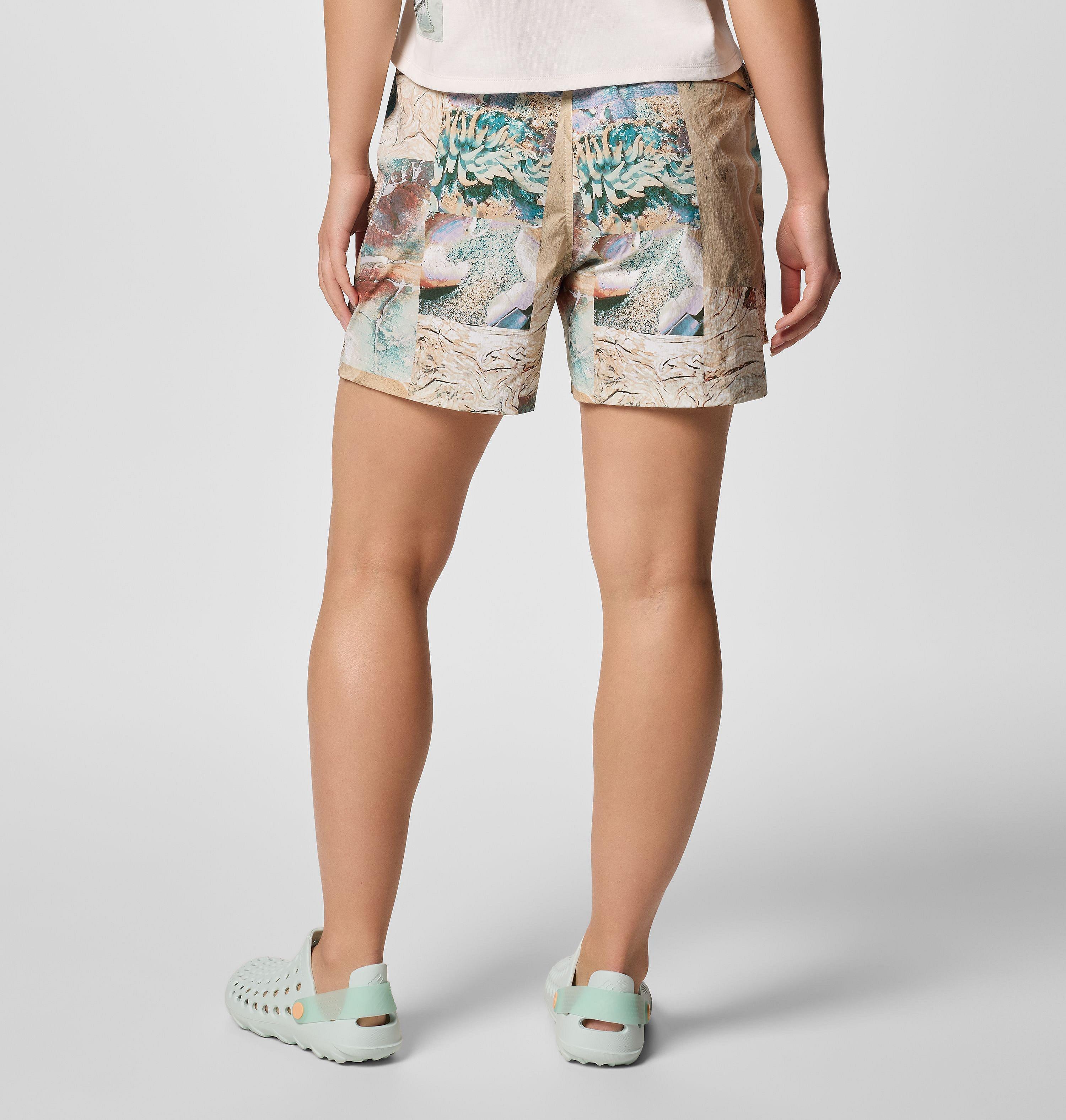 Cove Beach Printed Shorts 9