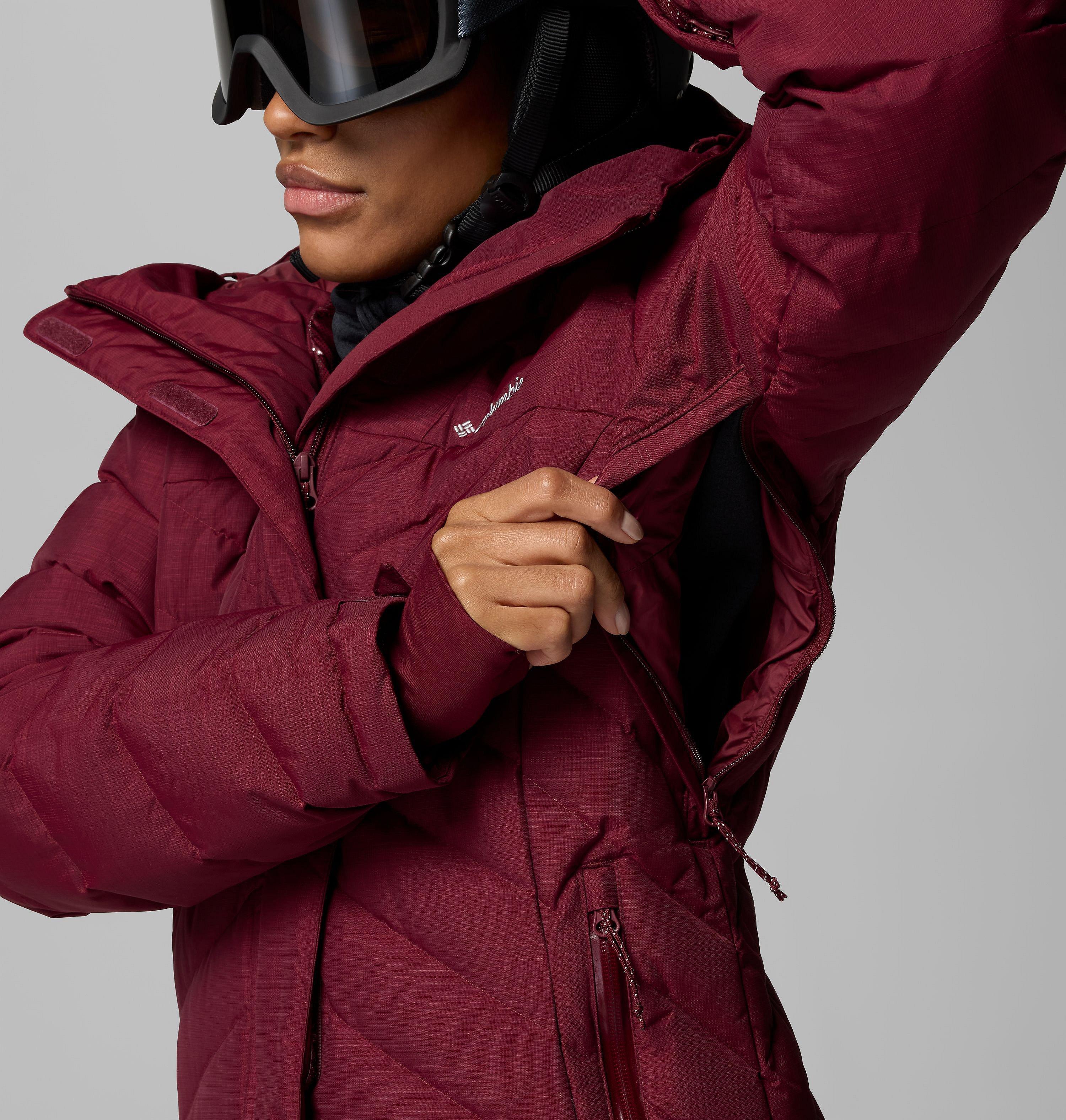 Women's Lay D Down V Jacket 9