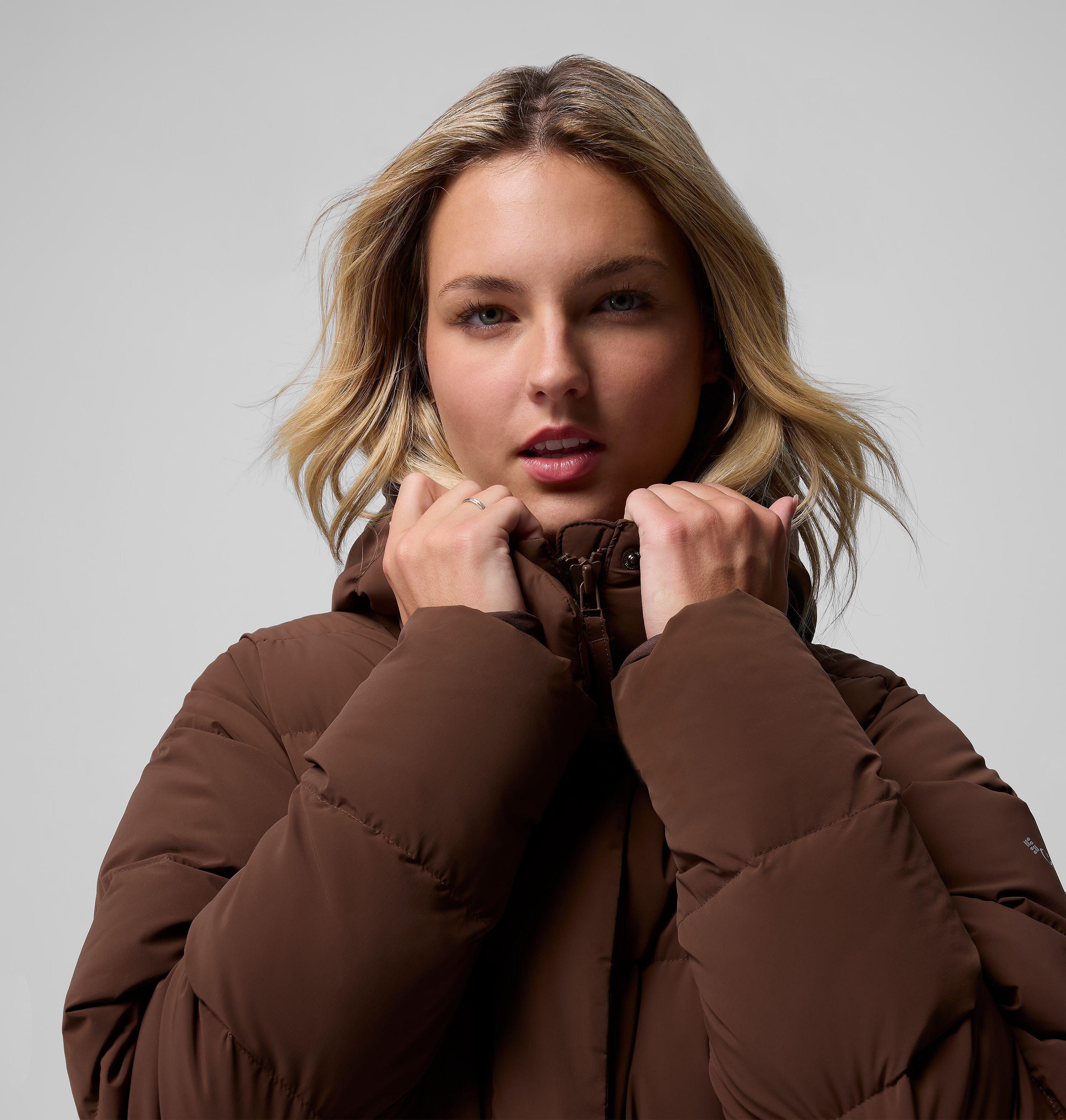 Women's Amaze Puff Mid Hooded Jacket 15