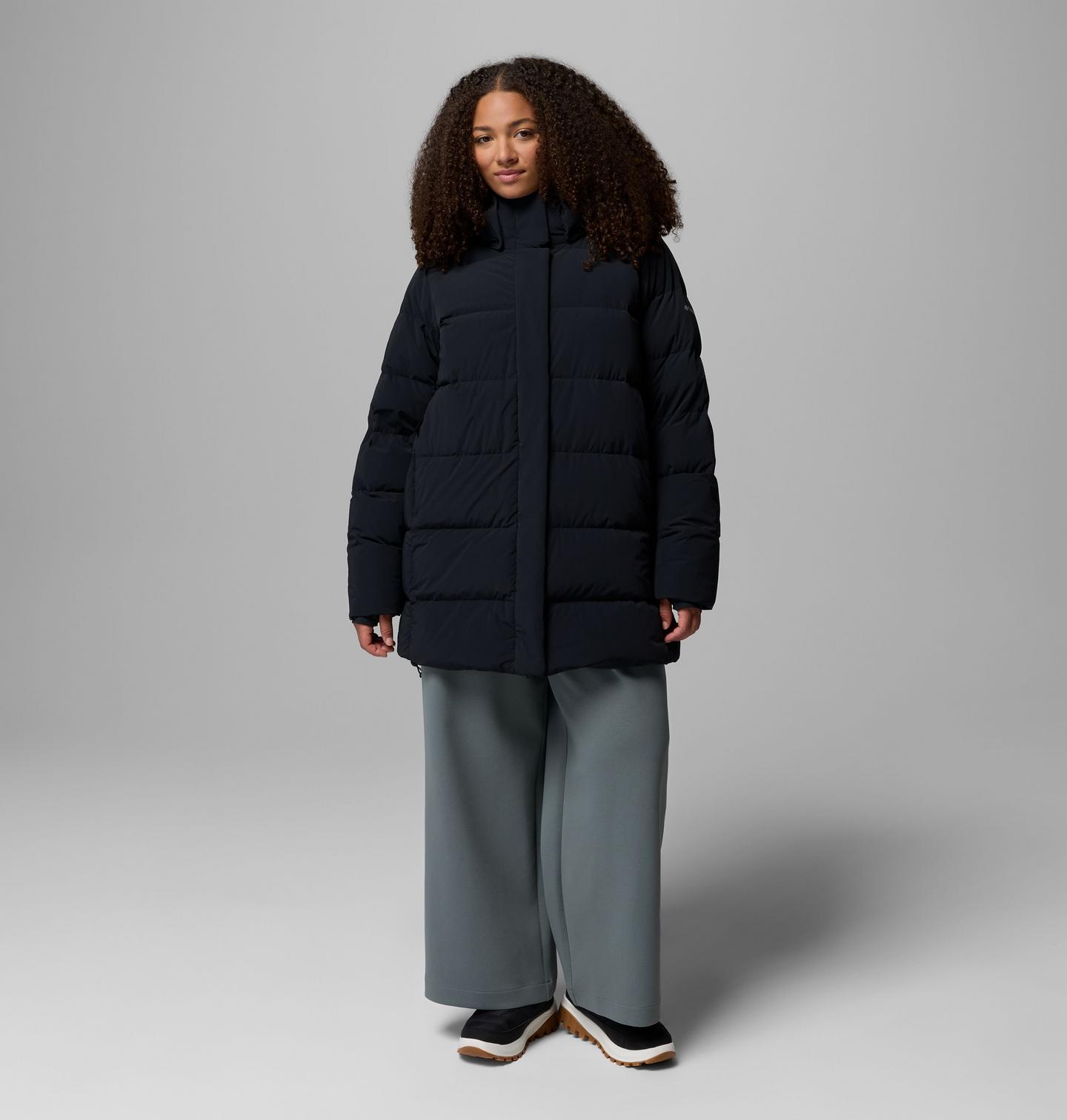 Женская куртка Columbia Amaze Puff Mid Hooded Jacket - Plus Size, цвет: Чёрный — фото 1