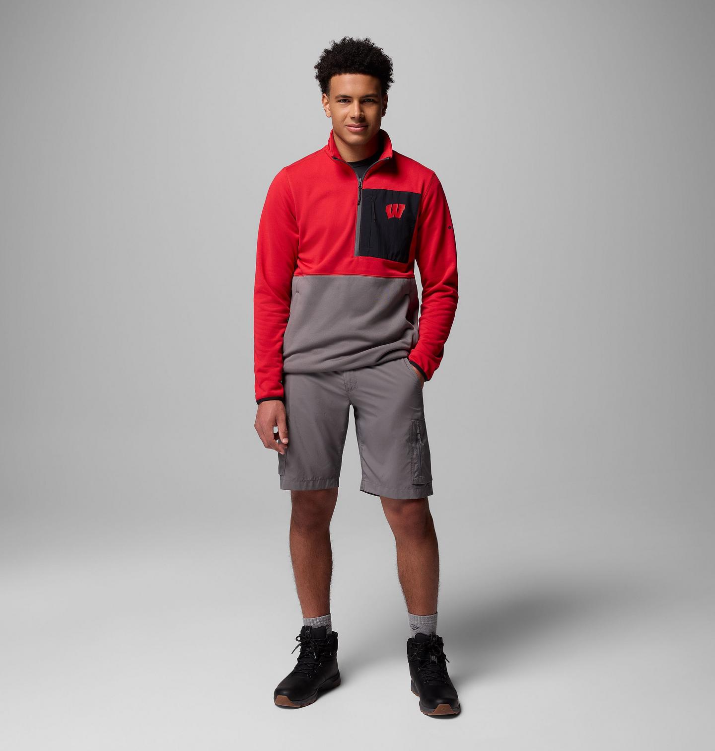 Мужские куртки Collegiate Columbia Hike Half Zip Jacket - Wisconsin, цвет: Красный / Серый — фото 2