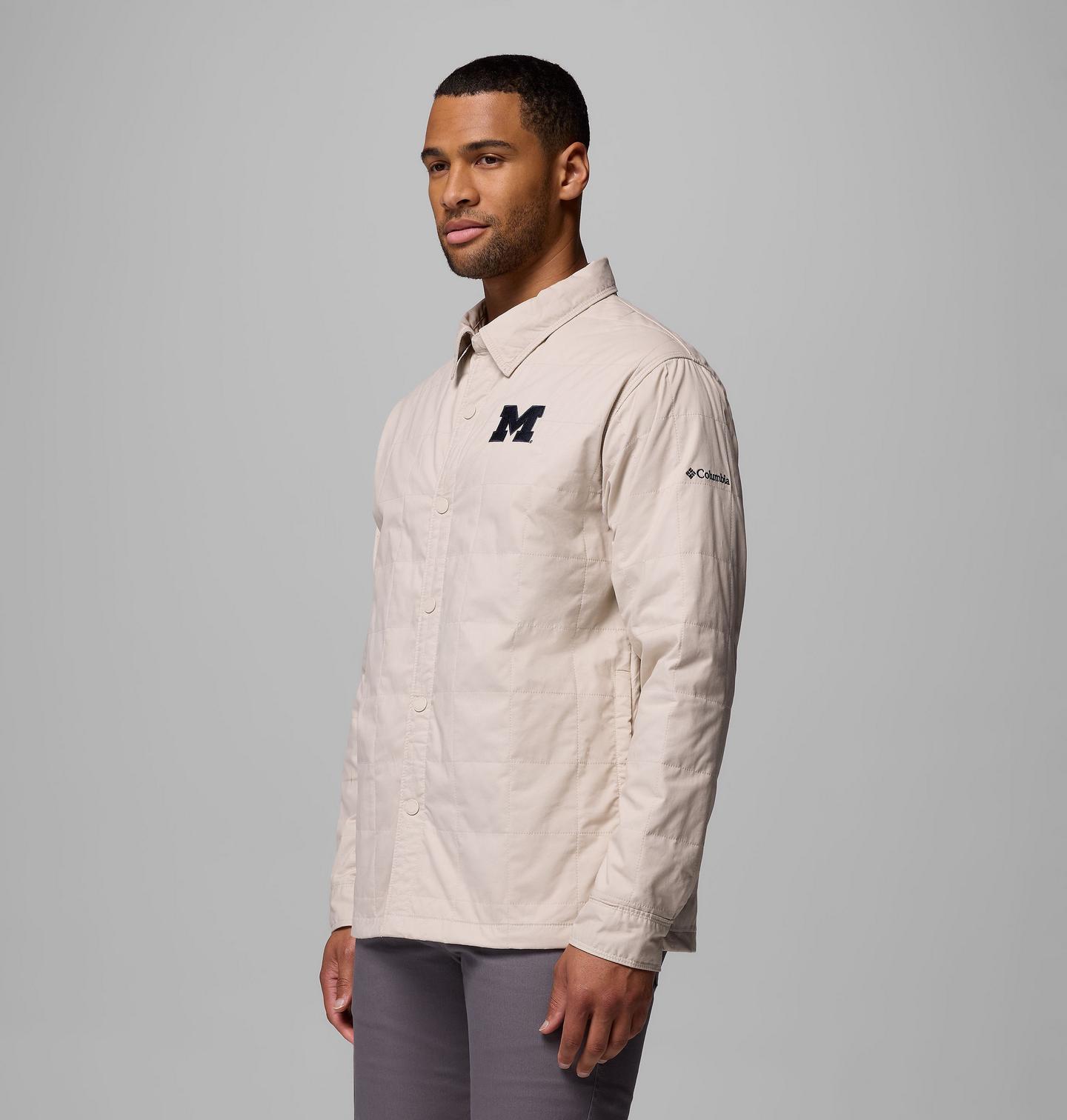 Мужская куртка Columbia Collegiate Campus Roam Quilted Shirt Jacket - Michigan, цвет: Серо-бежевый — фото 3