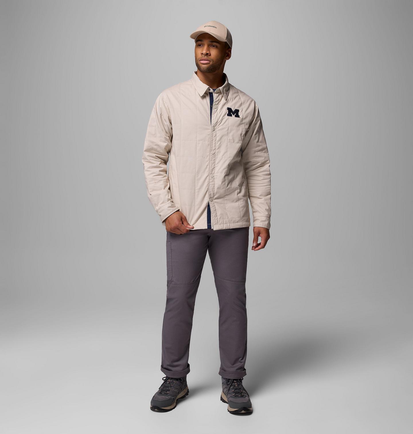 Мужская куртка Columbia Collegiate Campus Roam Quilted Shirt Jacket - Michigan, цвет: Серо-бежевый — фото 2