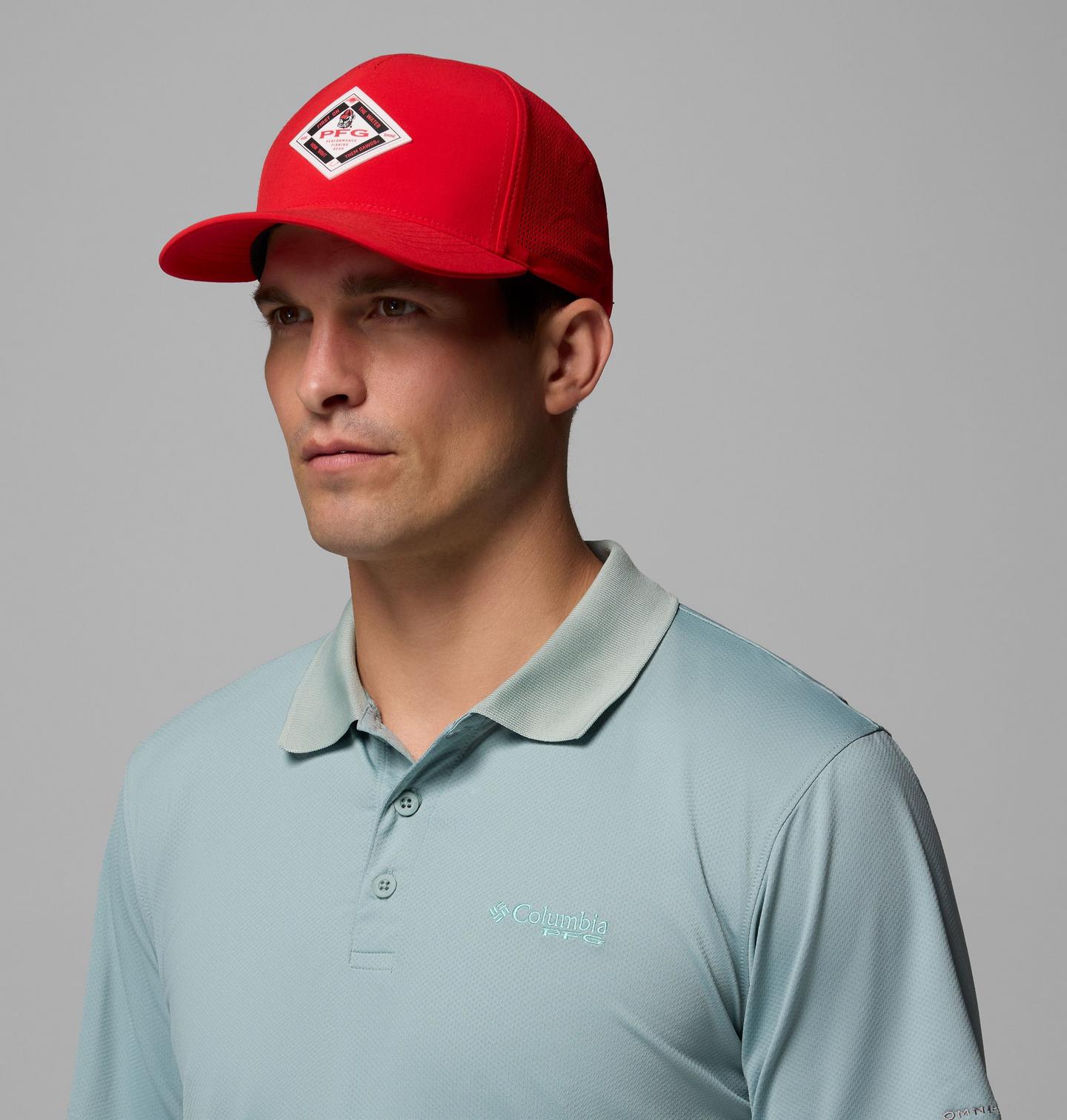 Мужские аксессуары Columbia Collegiate PFG Elite 3D Stretch Snap Back - Georgia, цвет: Яркий красный — фото 3