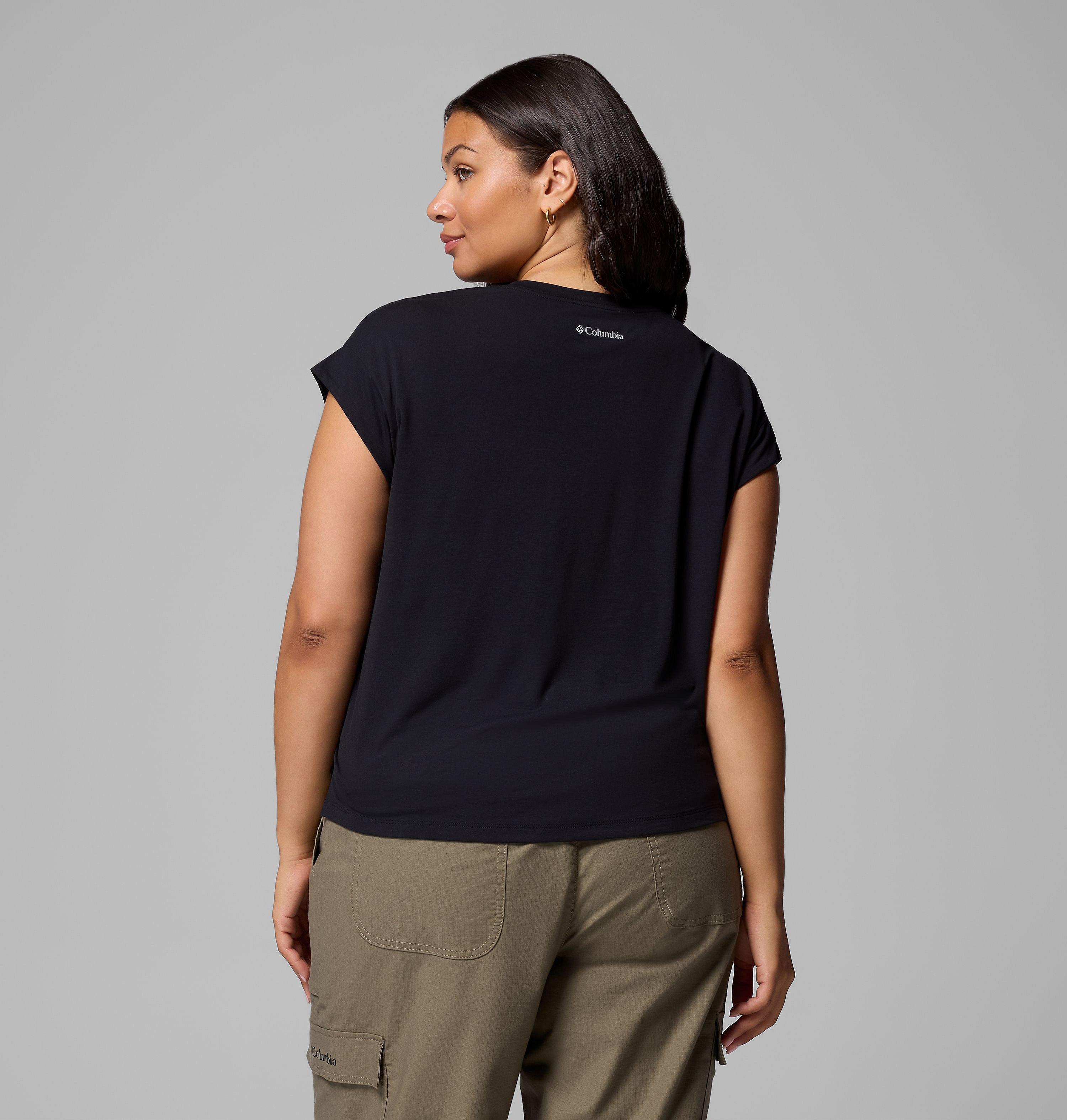 Women's Daniela Falls Short Sleeve Shirt - Plus Size | 010 | 2X 3