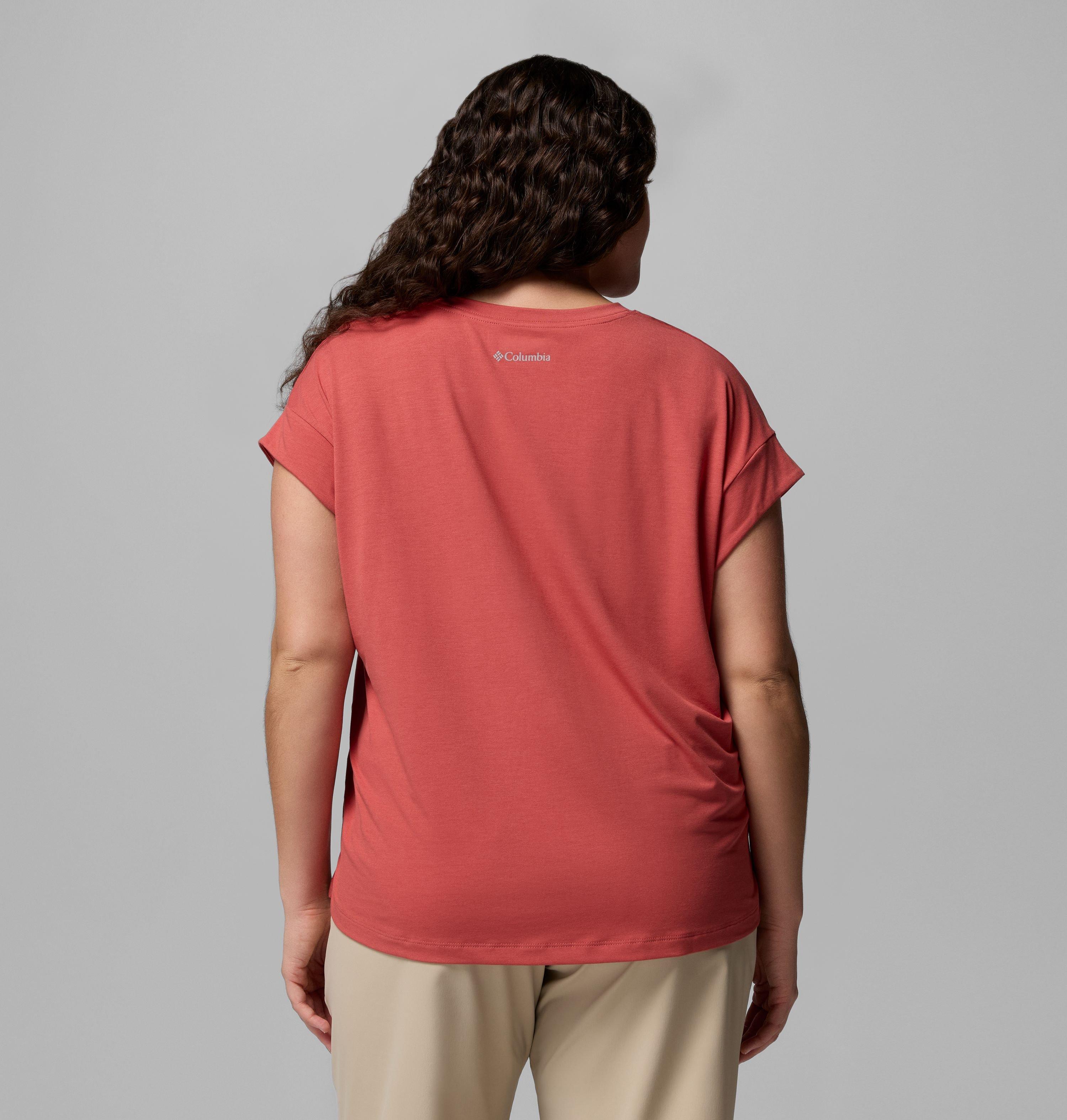 Women's Daniela Falls Short Sleeve Shirt - Plus Size | 643 | 2X 3